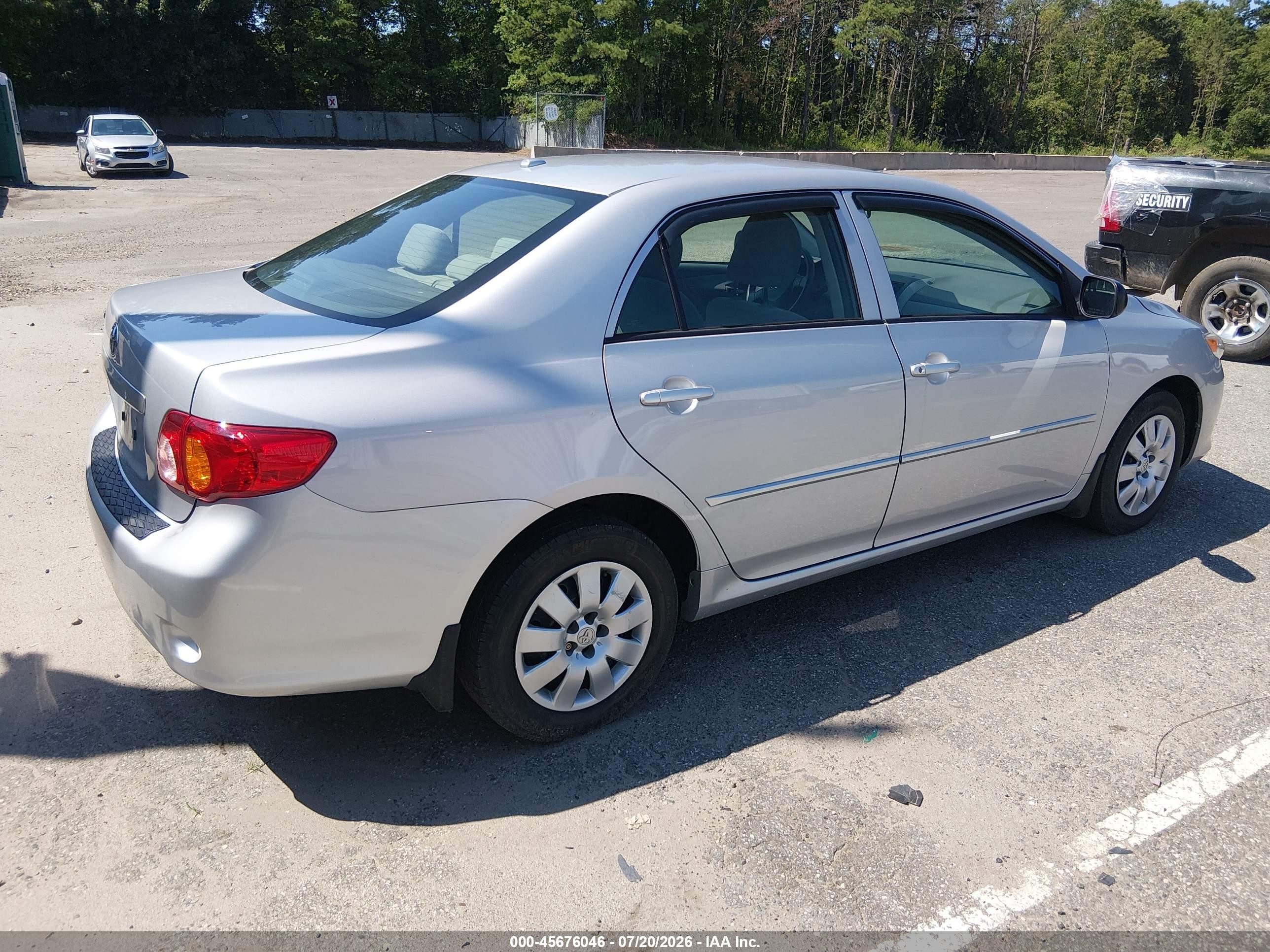 2010 Toyota Corolla   Silver vin: 2T1BU4EE0AC310861