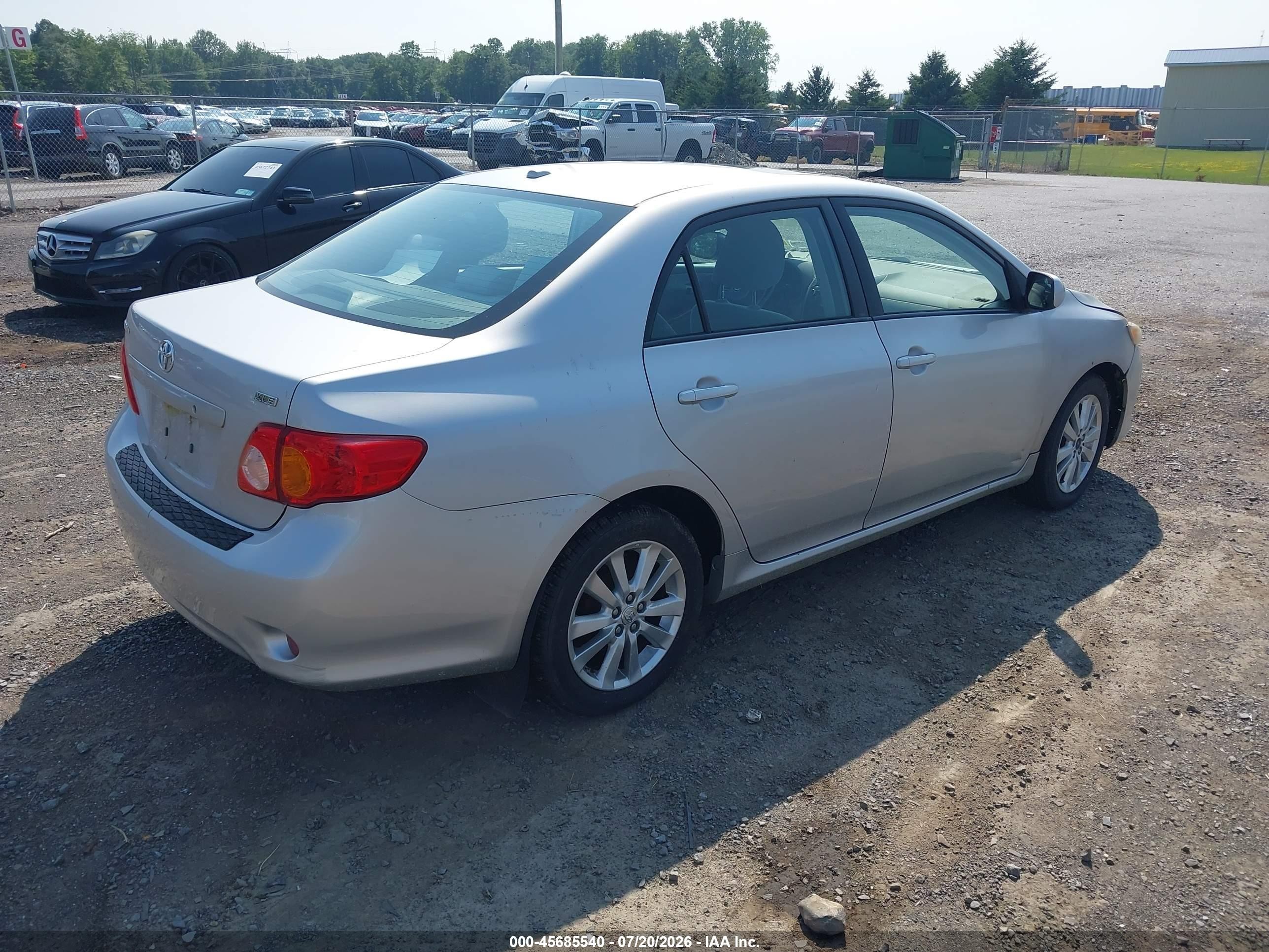 2010 Toyota Corolla Xle Silver vin: 2T1BU4EE0AC329586