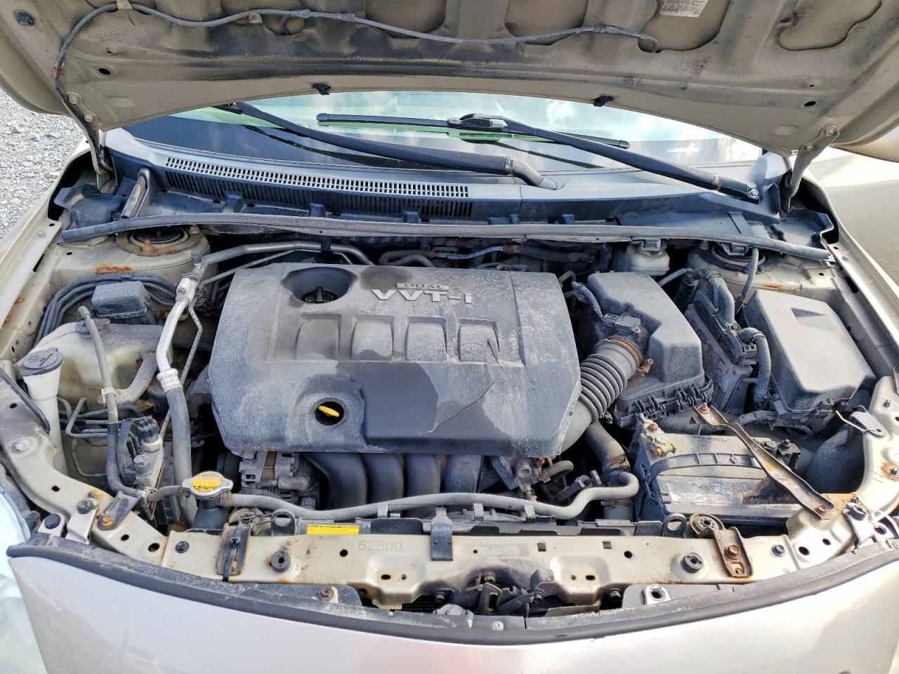 2010 Toyota Corolla Base Tan vin: 2T1BU4EE0AC329670