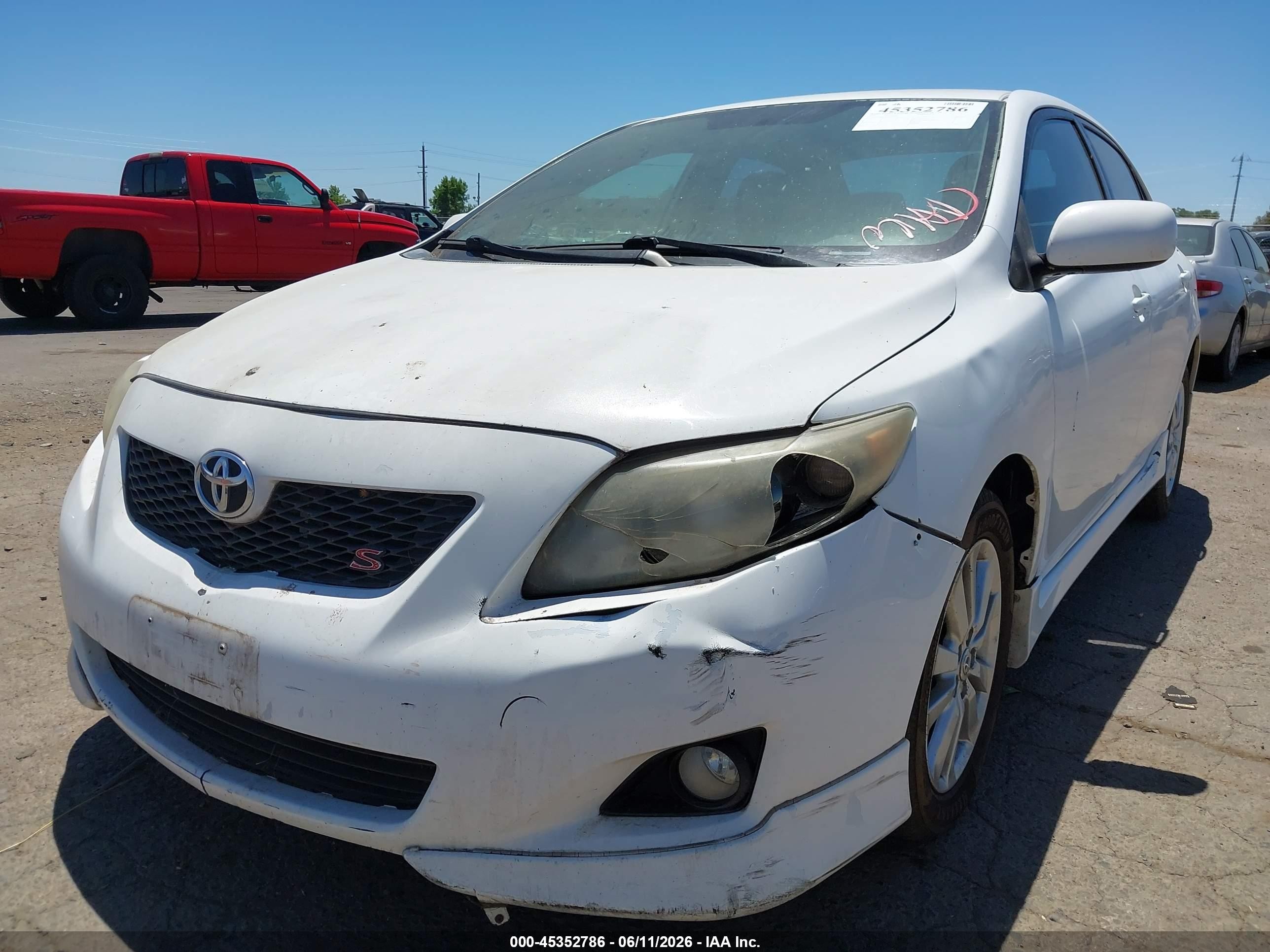 2010 Toyota Corolla S White vin: 2T1BU4EE0AC374060