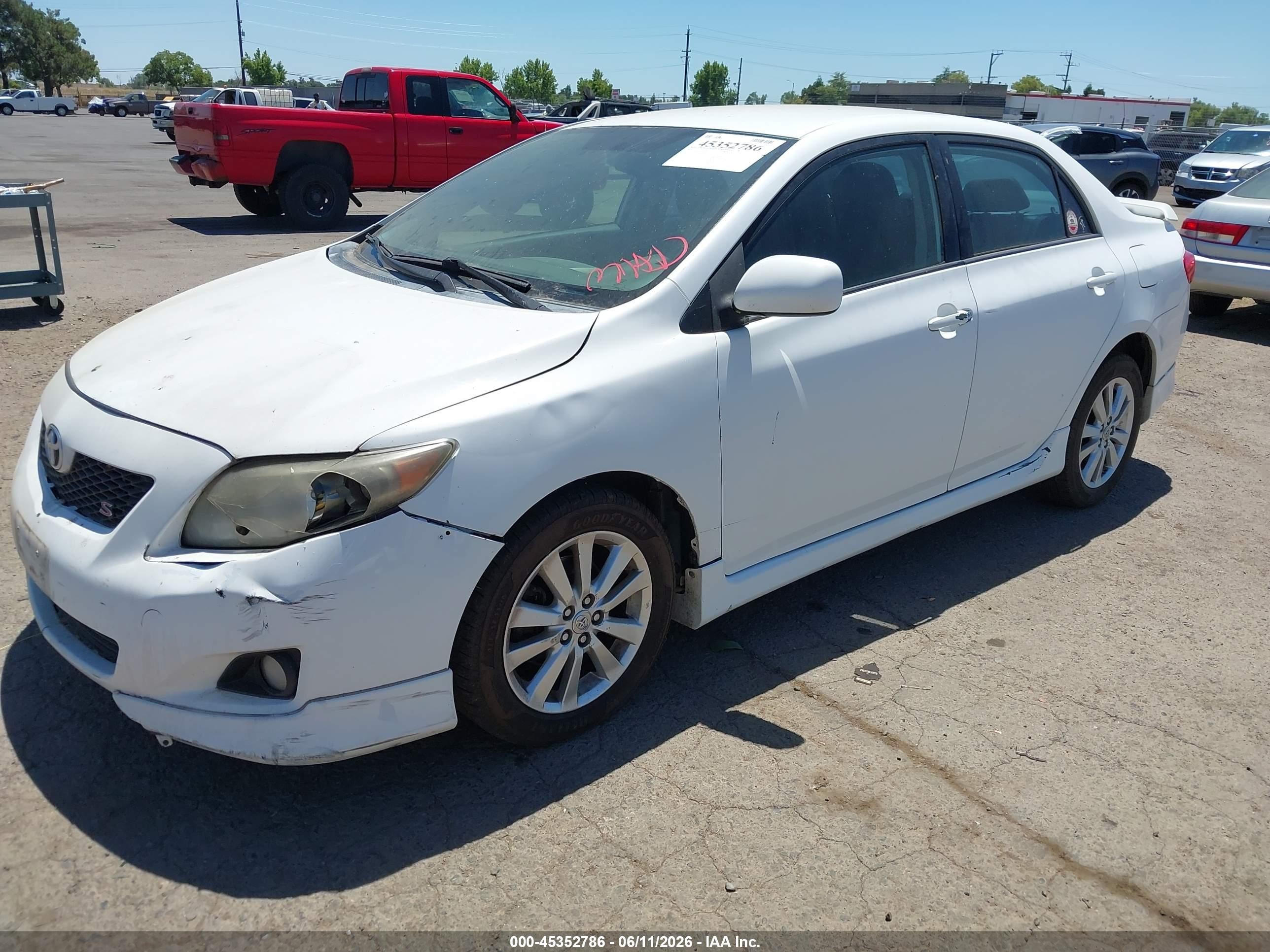 2010 Toyota Corolla S White vin: 2T1BU4EE0AC374060