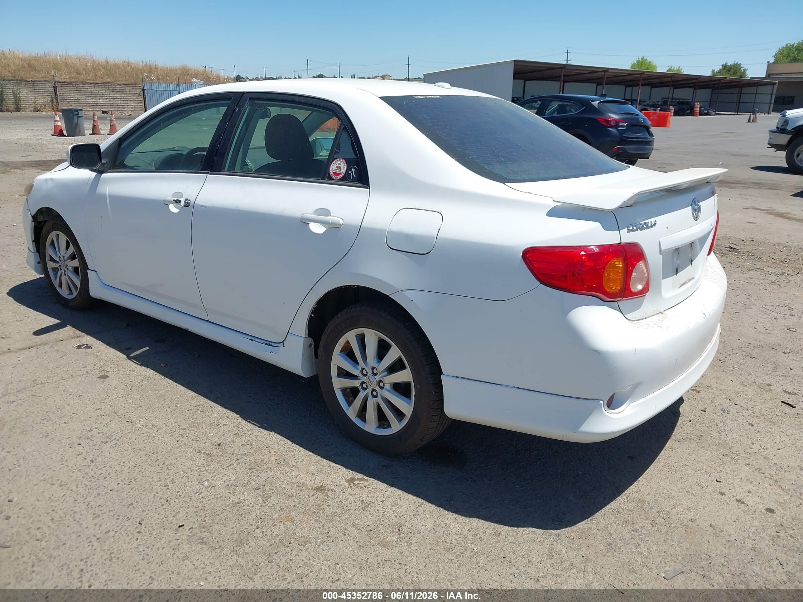 2010 Toyota Corolla S White vin: 2T1BU4EE0AC374060
