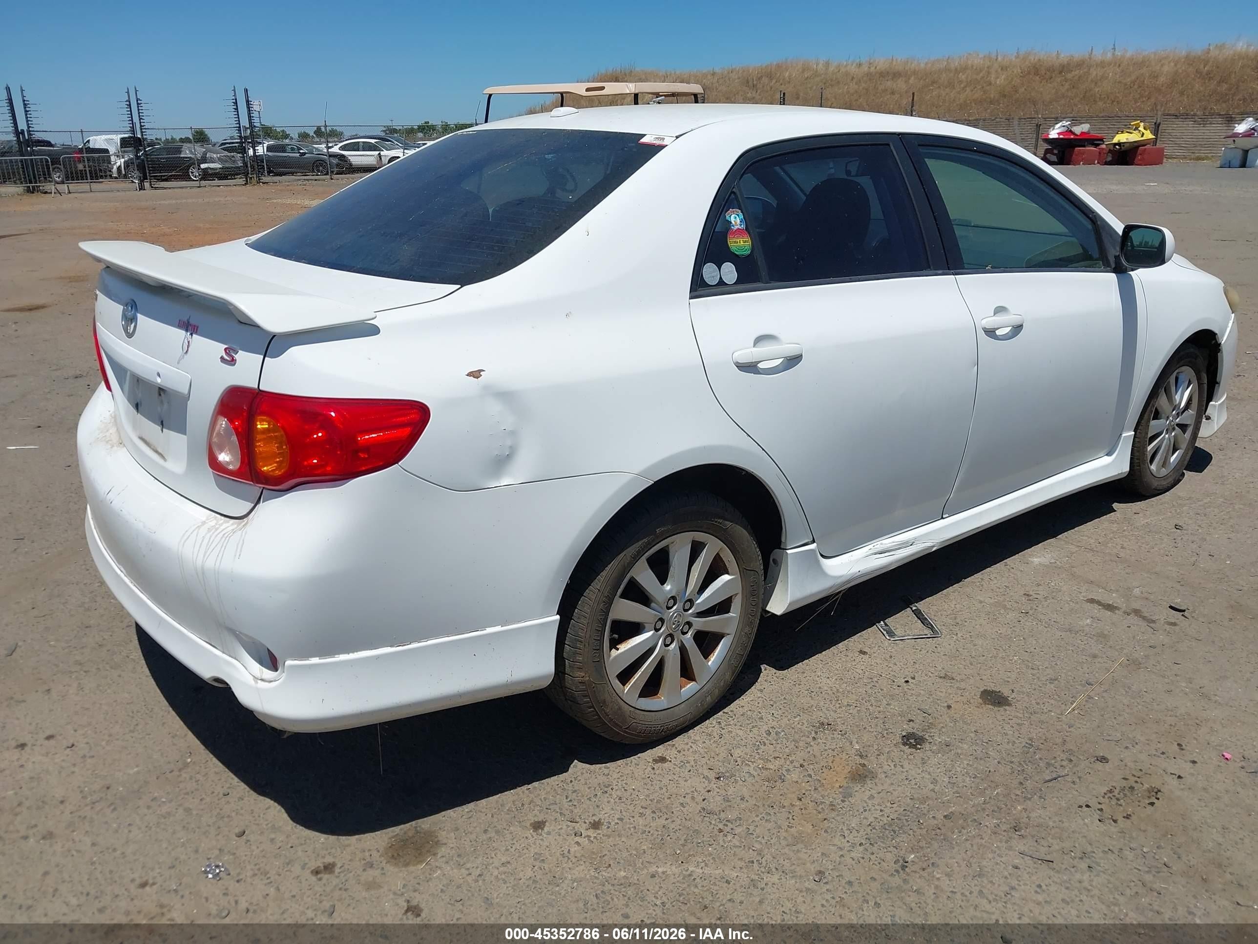 2010 Toyota Corolla S White vin: 2T1BU4EE0AC374060