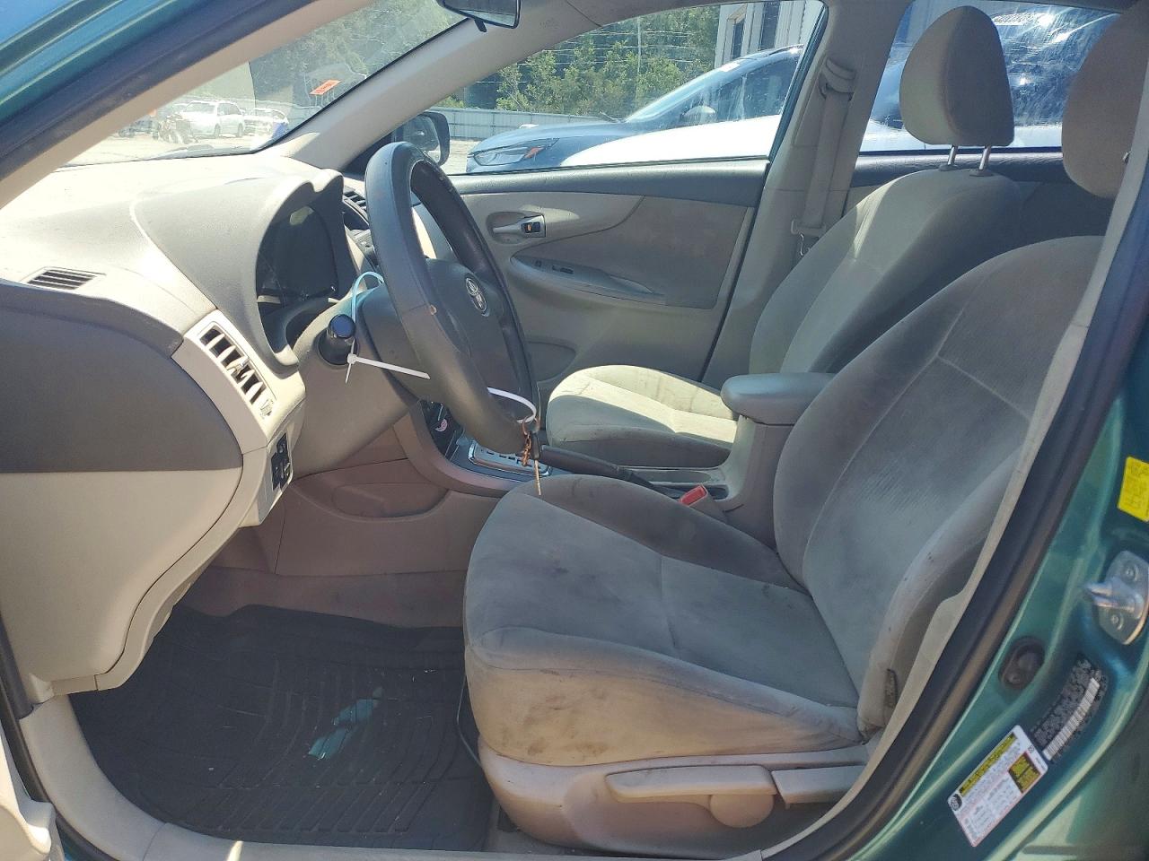 2010 Toyota Corolla Le Green vin: 2T1BU4EE0AC387679