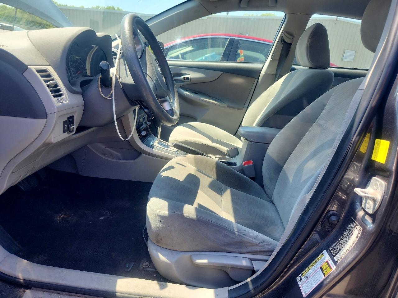 2010 Toyota Corolla Le Gray vin: 2T1BU4EE0AC403668
