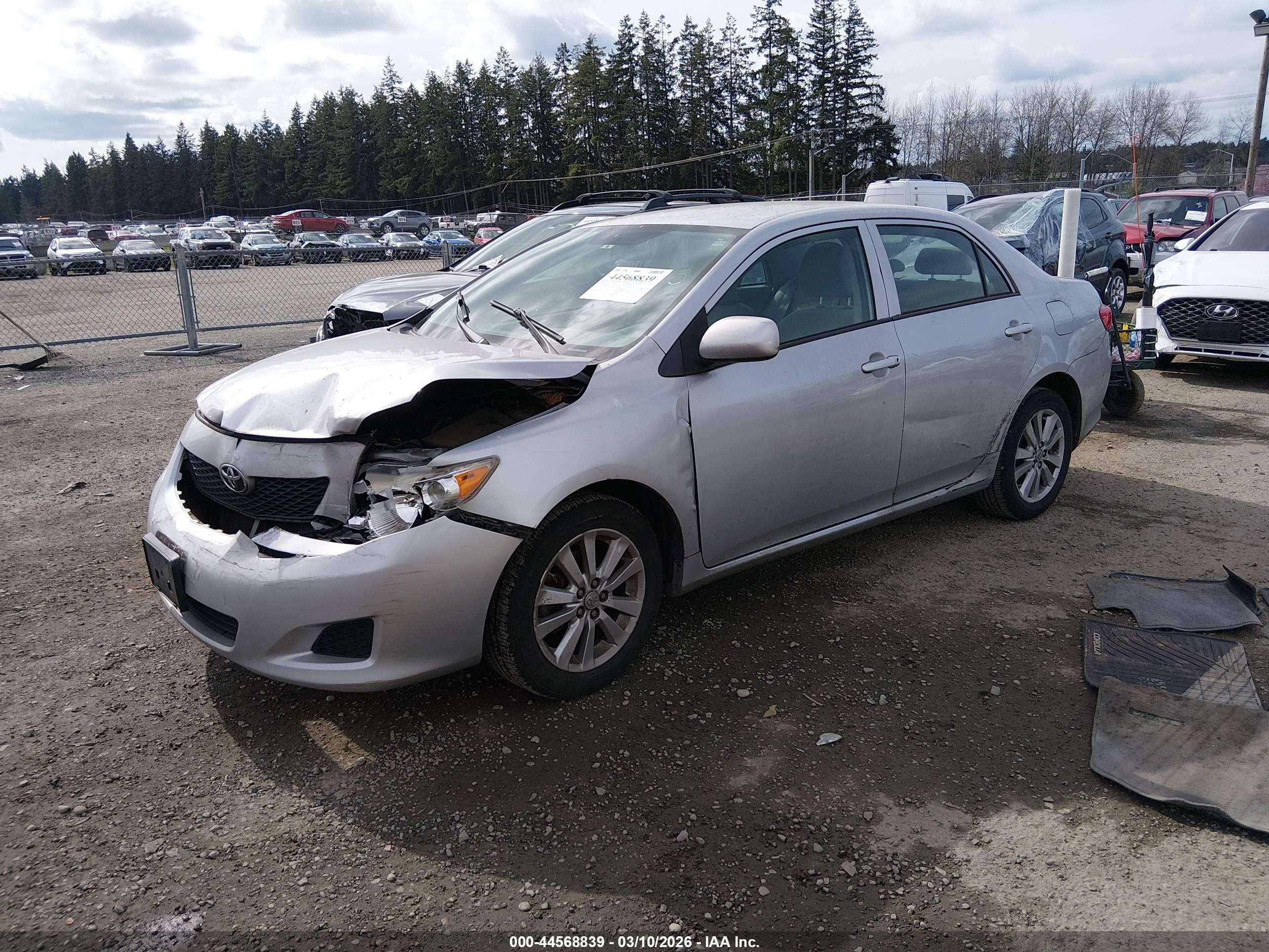 2010 Toyota Corolla Le Gray vin: 2T1BU4EE0AC432653