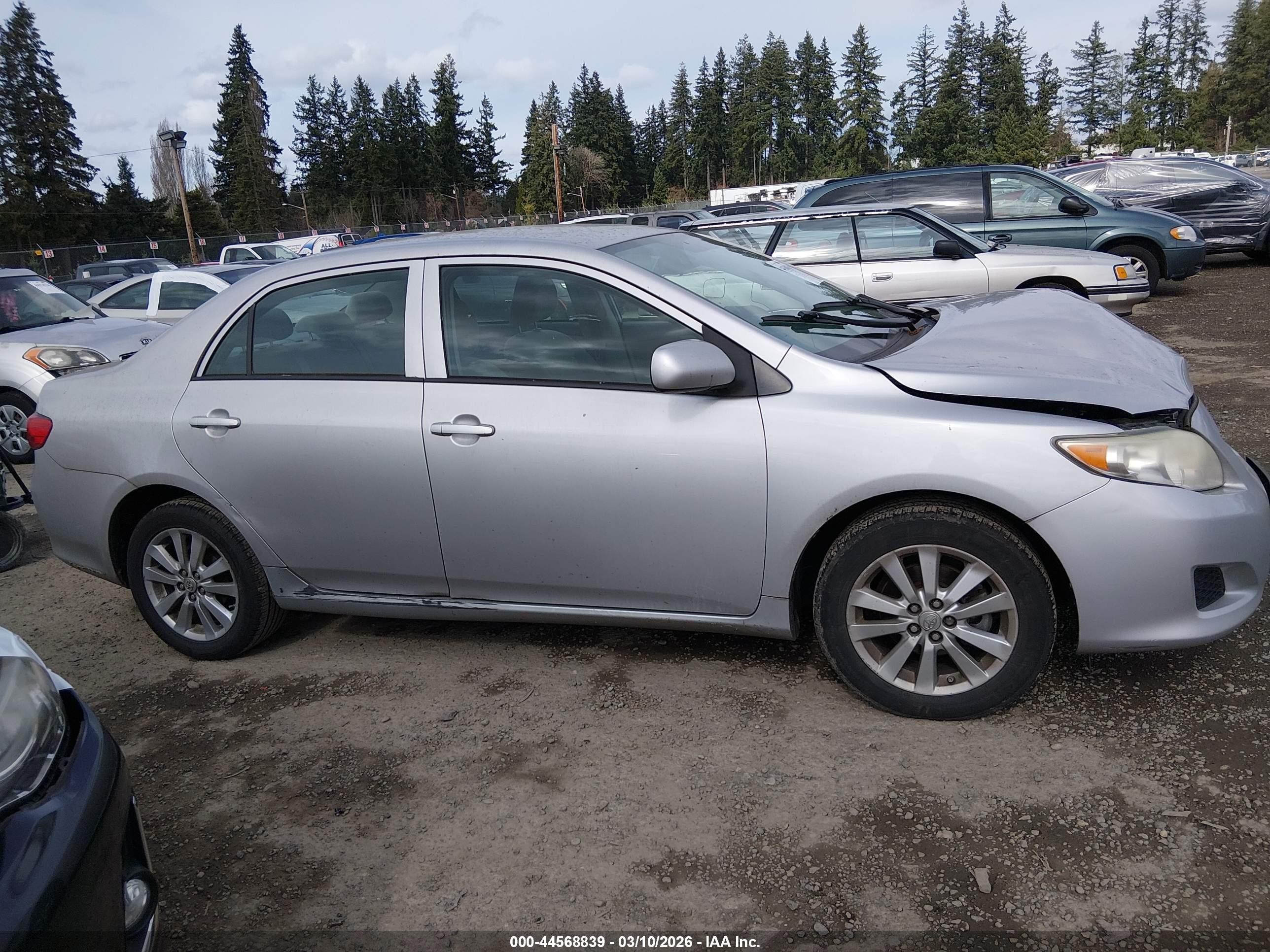 2010 Toyota Corolla Le Gray vin: 2T1BU4EE0AC432653