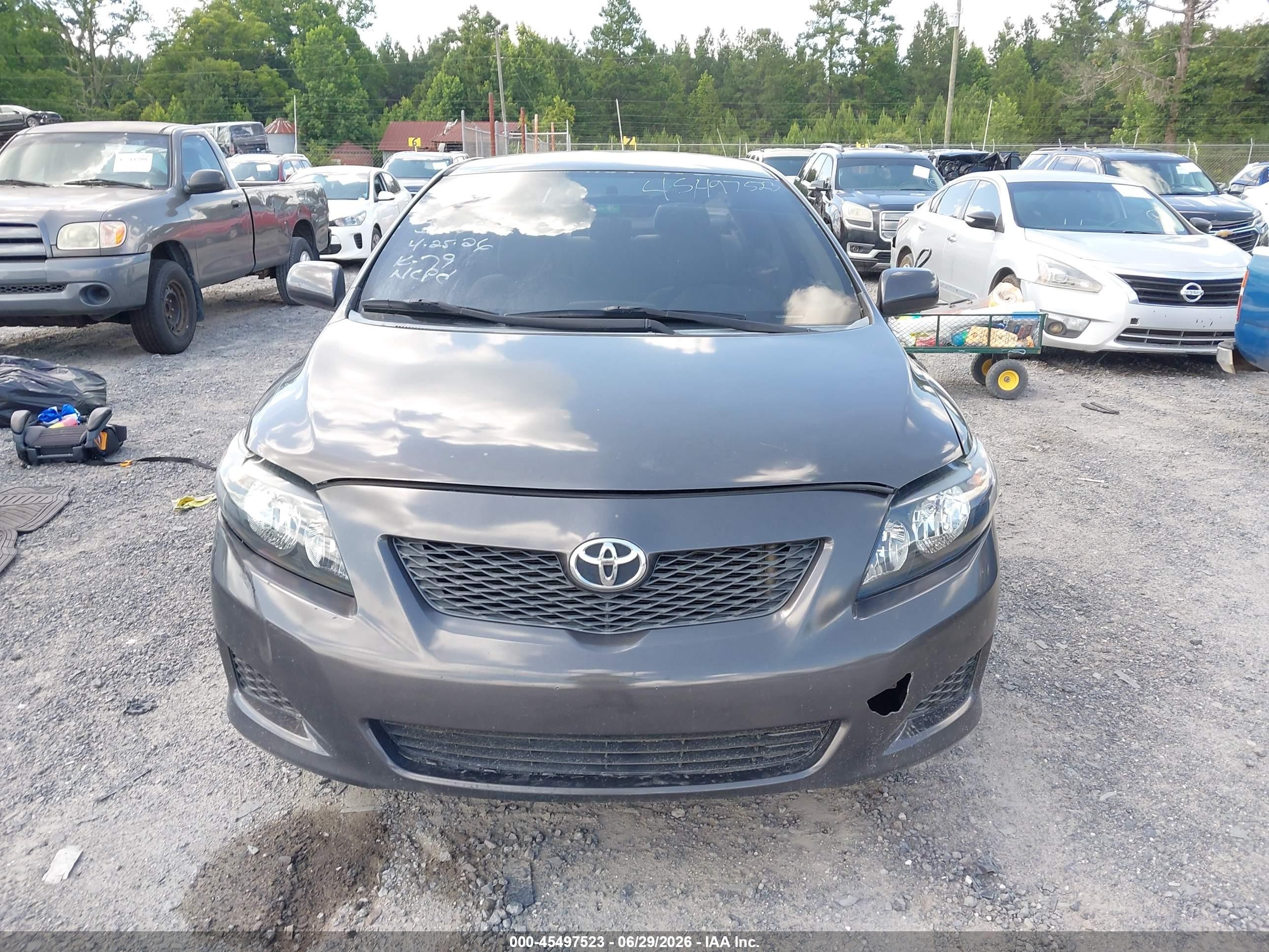 2010 Toyota Corolla Le Gray vin: 2T1BU4EE0AC442583