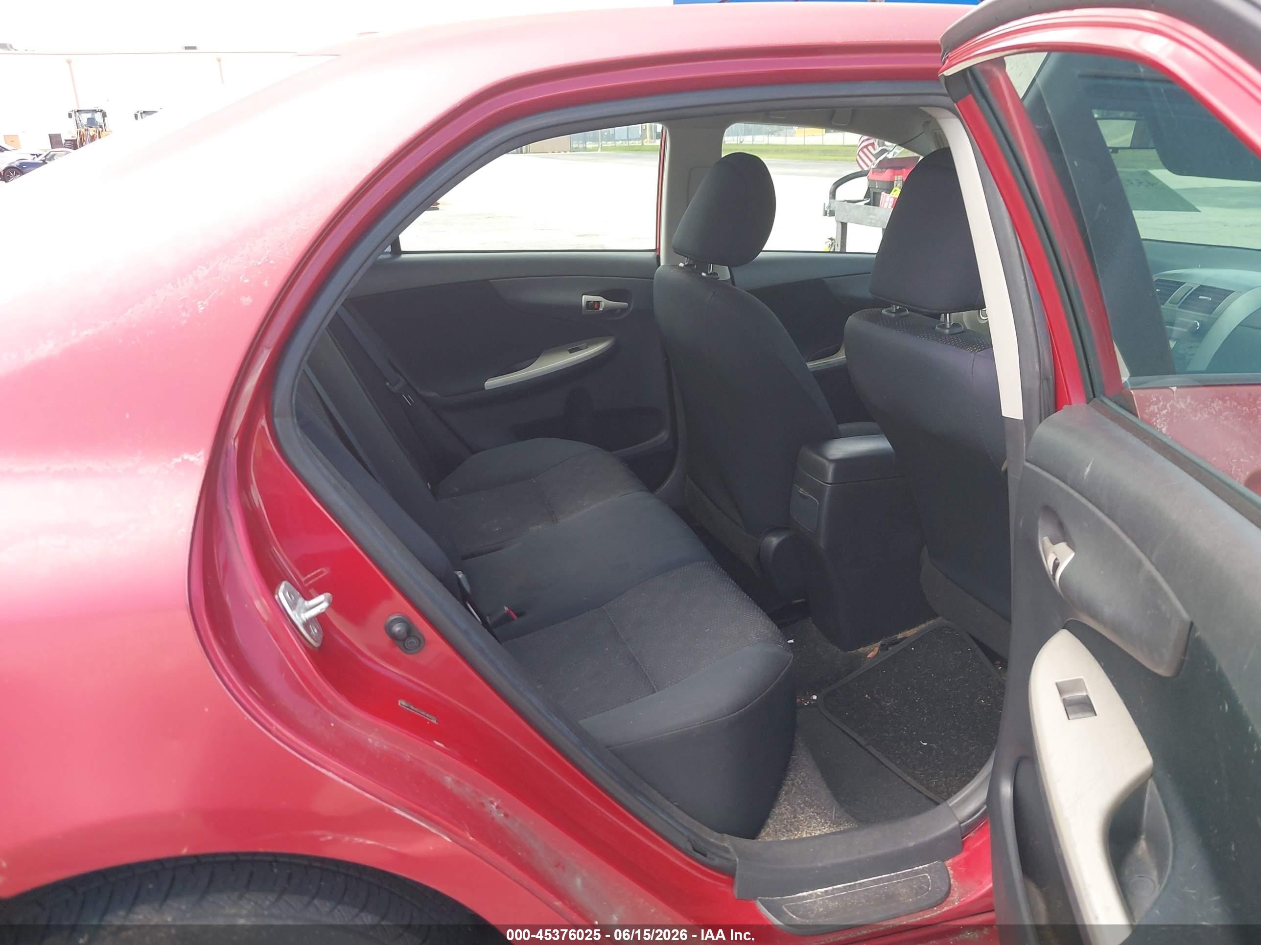 2010 Toyota Corolla S Red vin: 2T1BU4EE0AC463272
