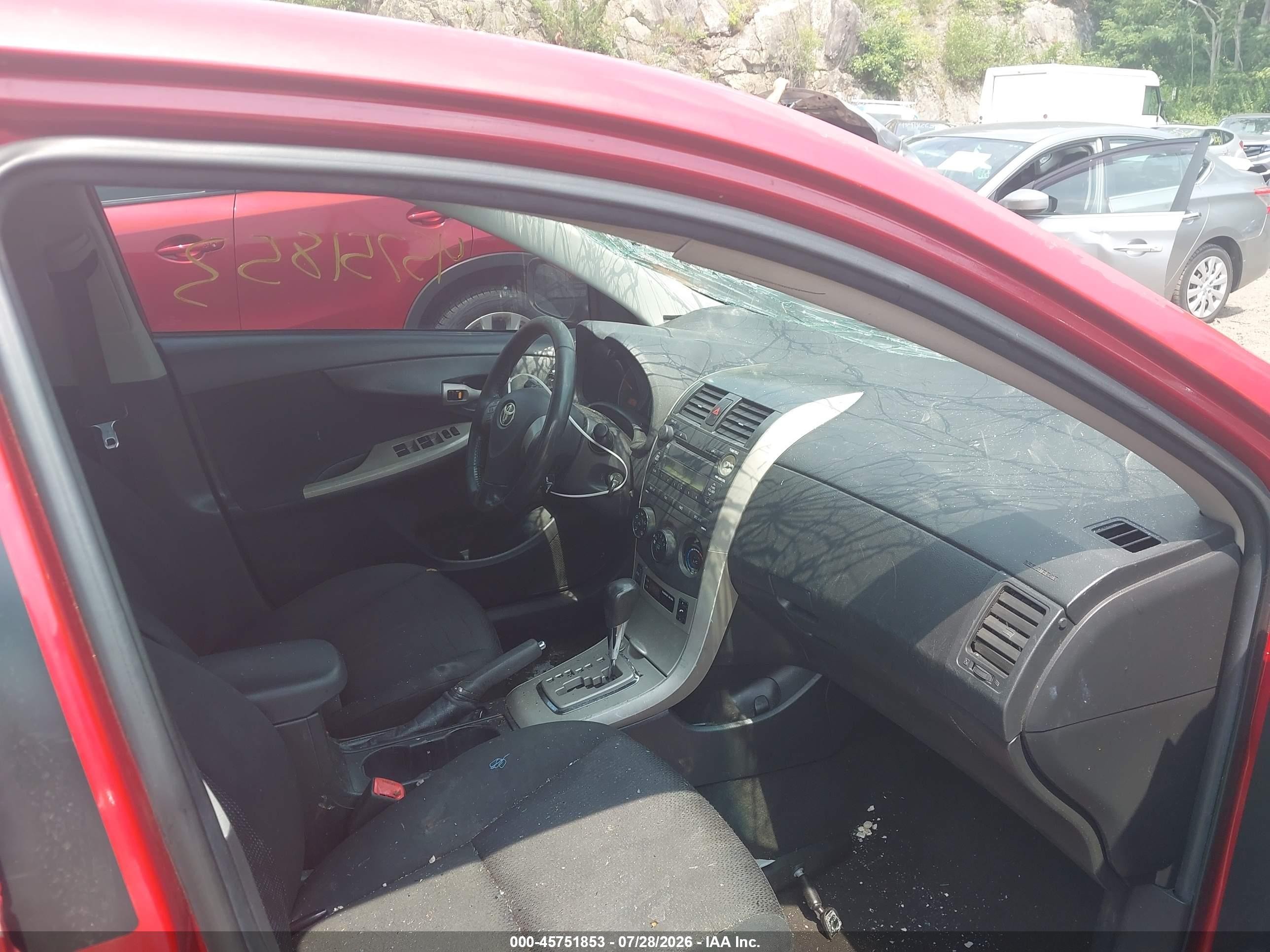 2010 Toyota Corolla S Красный vin: 2T1BU4EE0AC471663