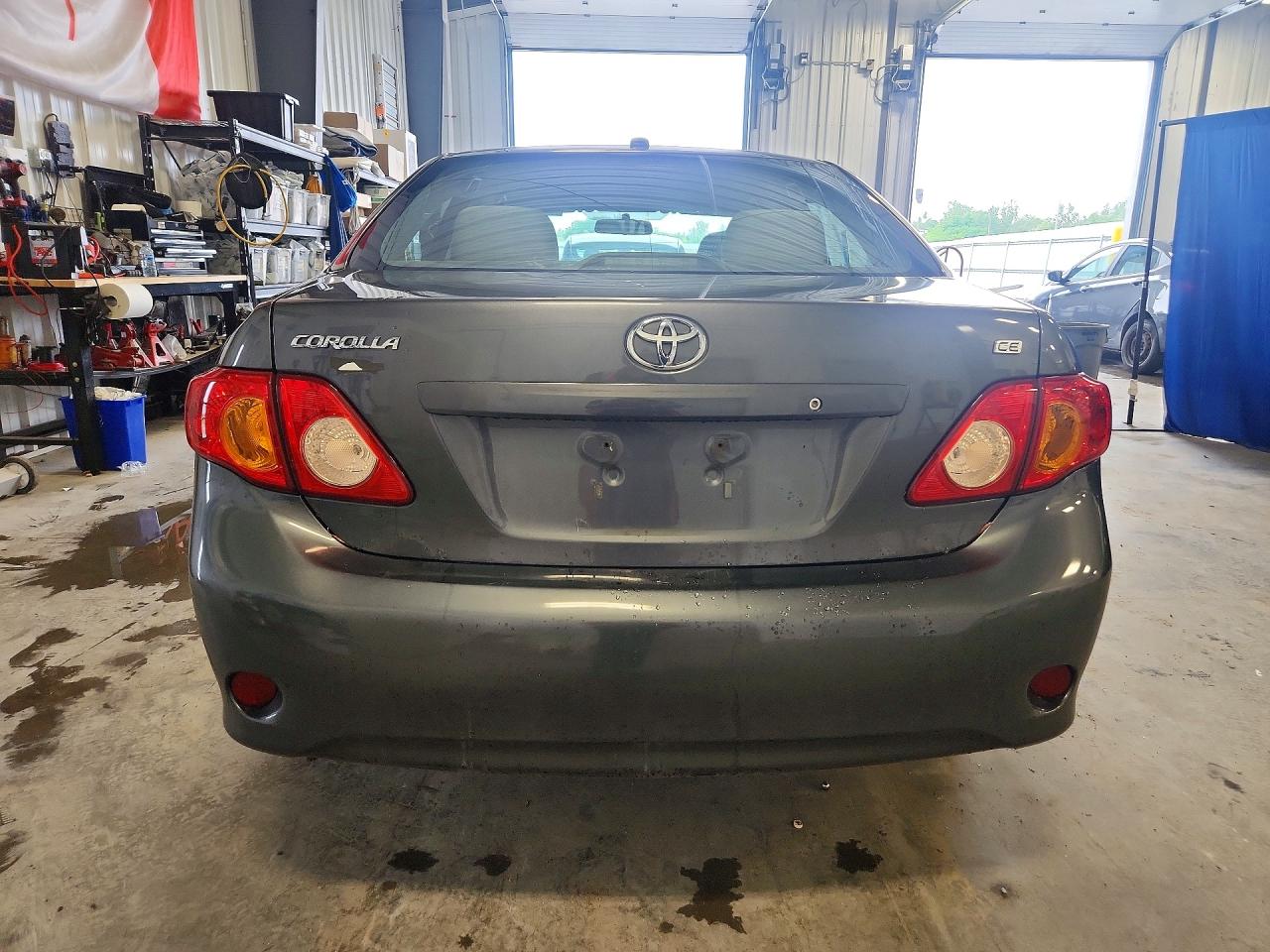 2010 Toyota Corolla Base Gray vin: 2T1BU4EE0AC475437