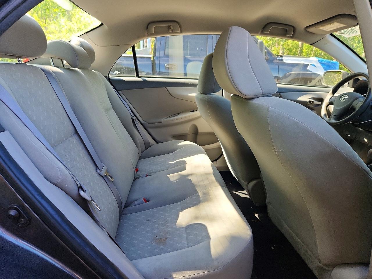 2010 Toyota Corolla Base Серый vin: 2T1BU4EE0AC478659