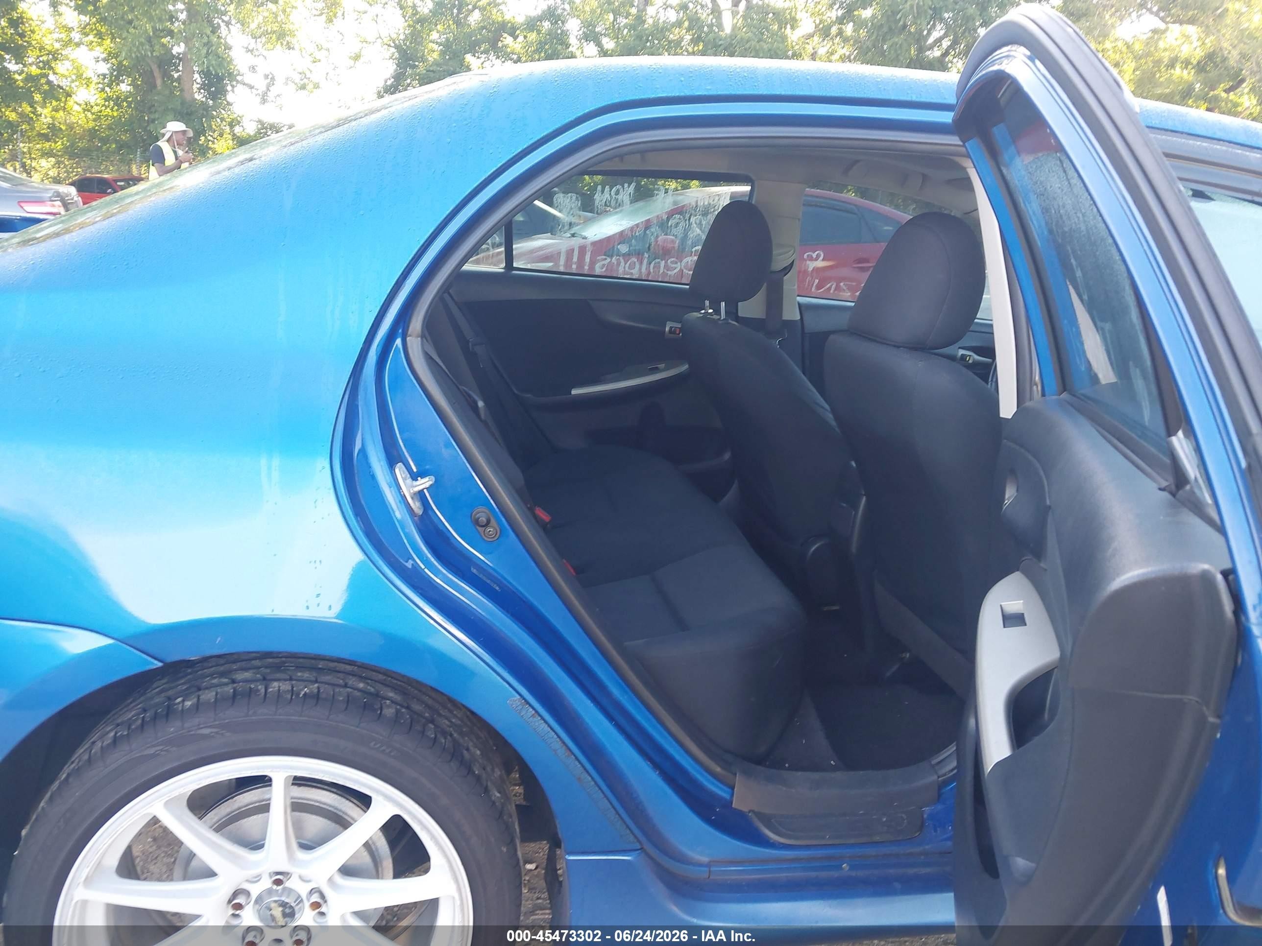 2010 Toyota Corolla S Blue vin: 2T1BU4EE0AC479035