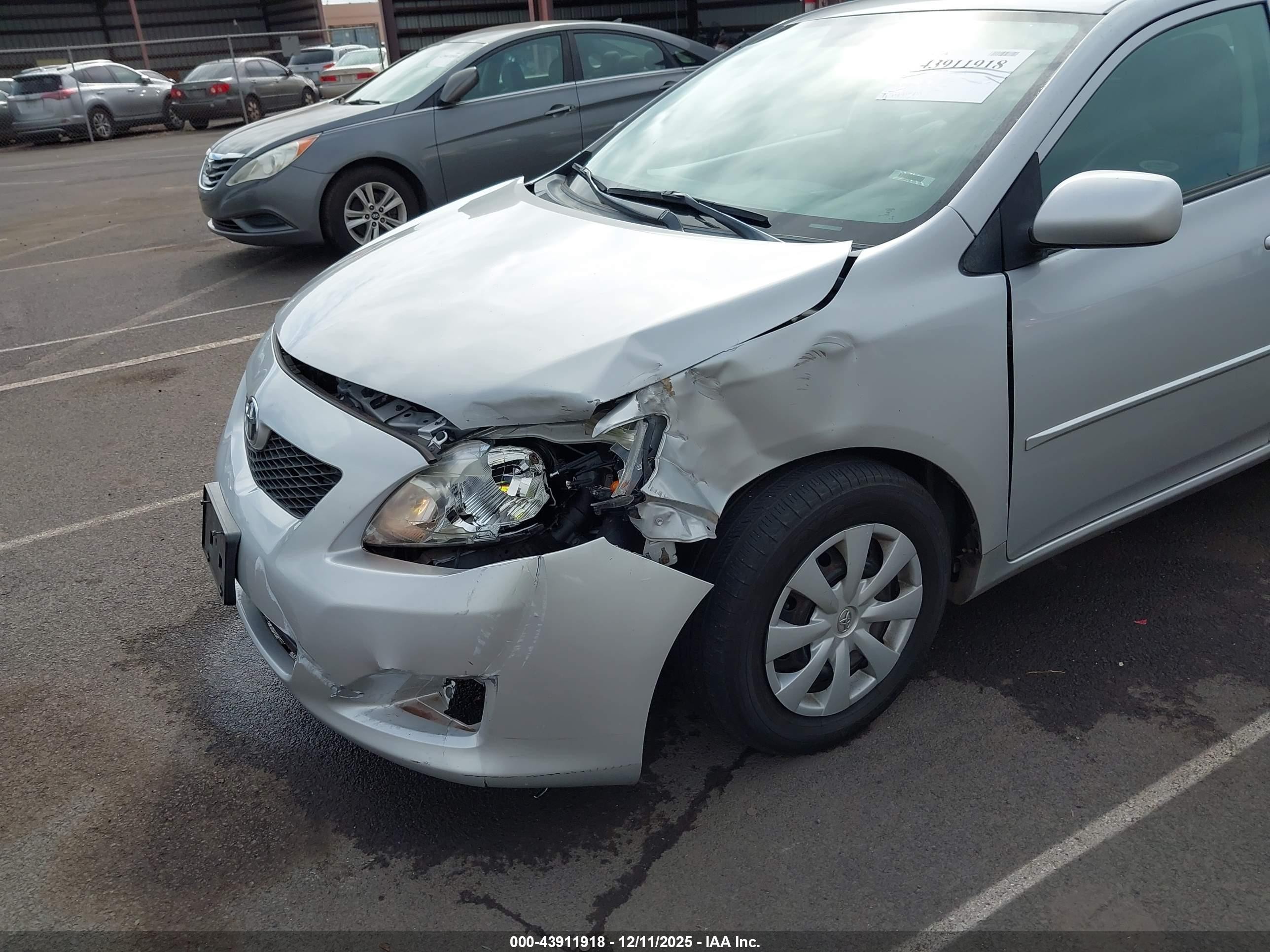 2010 Toyota Corolla Le Серебряный vin: 2T1BU4EE0AC488477