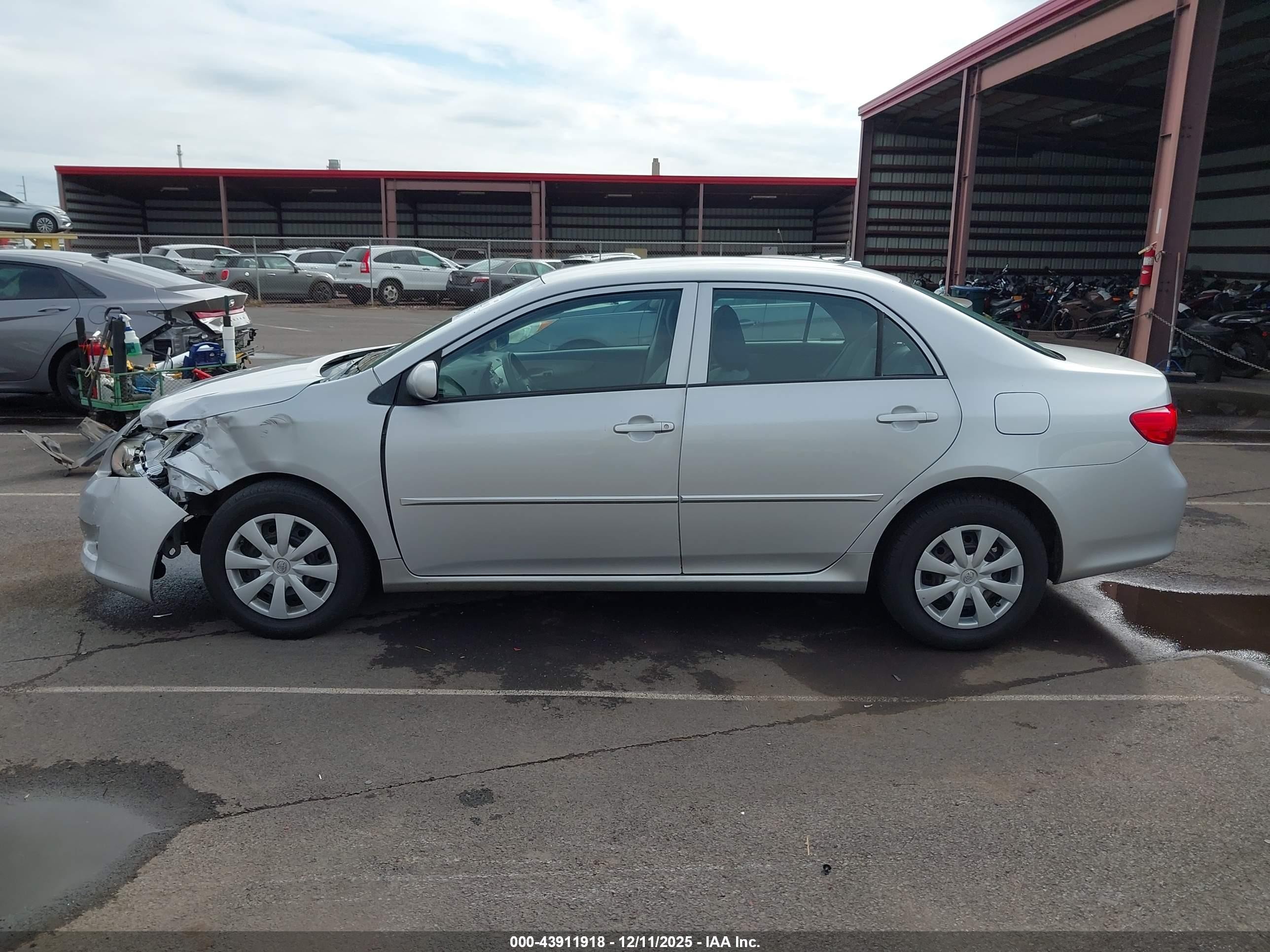 2010 Toyota Corolla Le Серебряный vin: 2T1BU4EE0AC488477