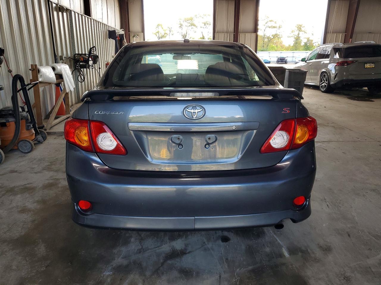 2010 Toyota Corolla S Charcoal vin: 2T1BU4EE0AC488897