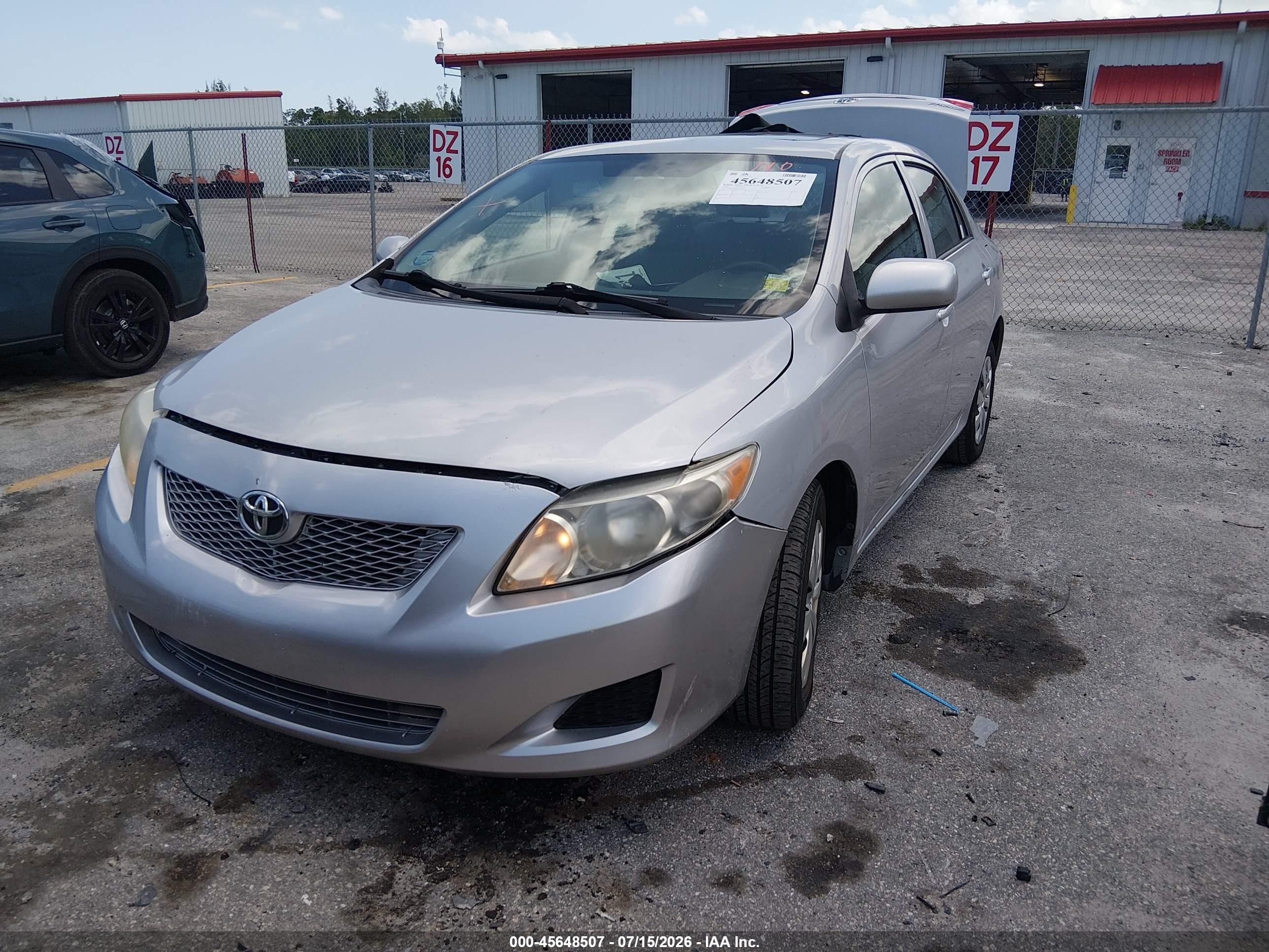 2010 Toyota Corolla Le Серебряный vin: 2T1BU4EE0AC517105