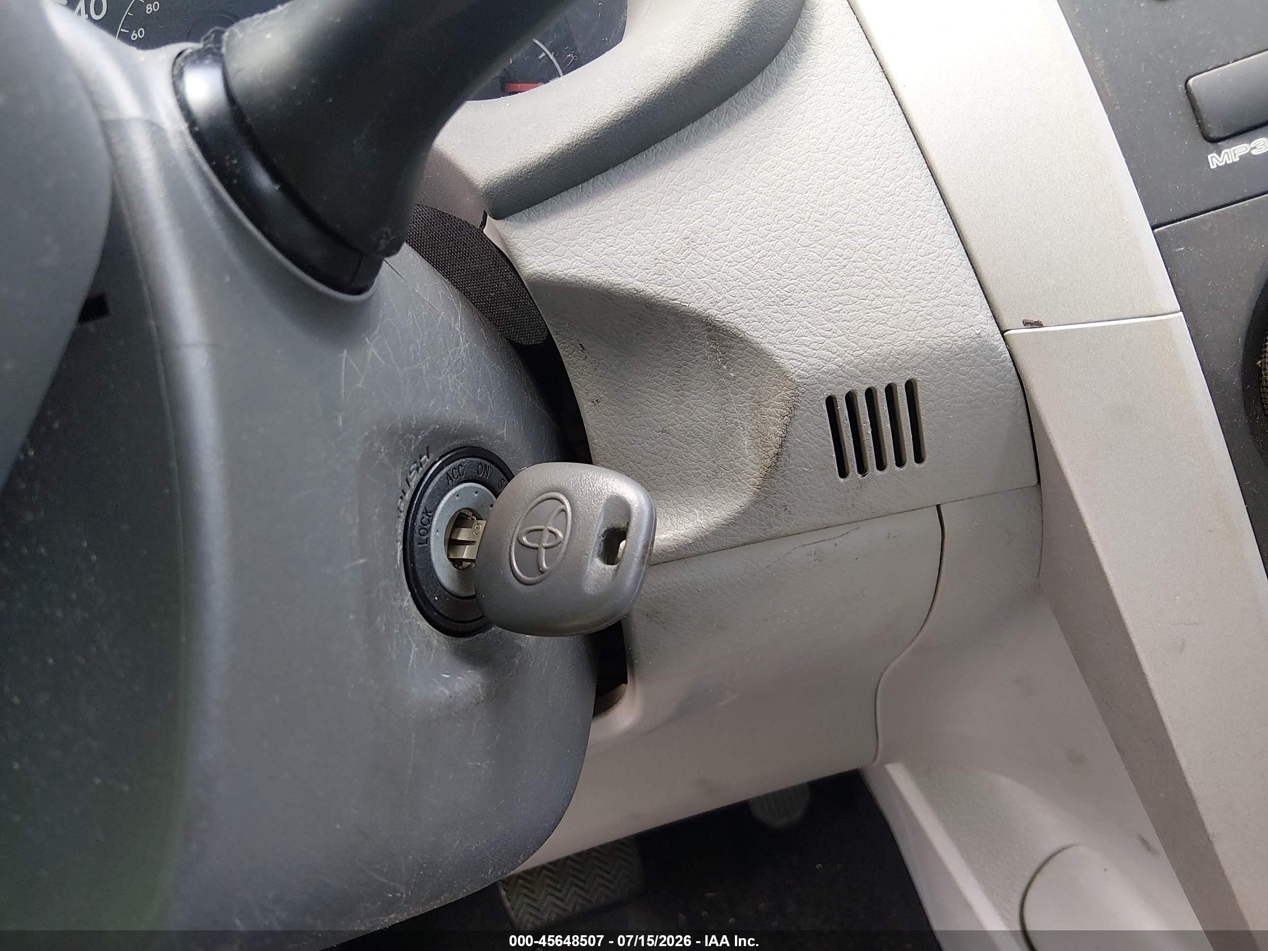 2010 Toyota Corolla Le Серебряный vin: 2T1BU4EE0AC517105