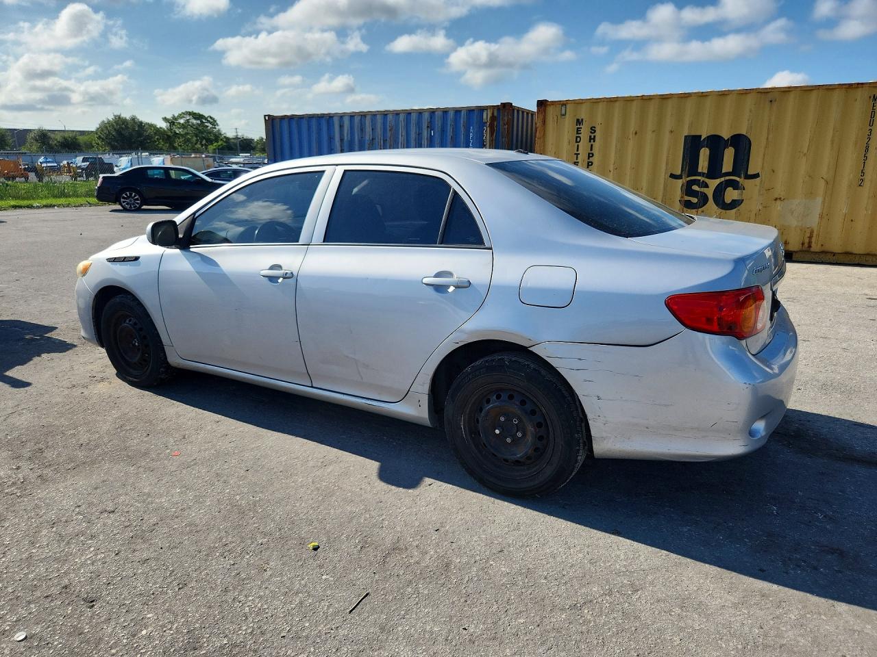 2010 Toyota Corolla Le Silver vin: 2T1BU4EE0AC517668