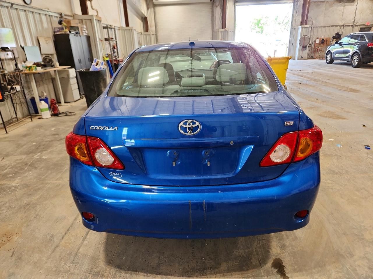 2010 Toyota Corolla Le Blue vin: 2T1BU4EE0AC519470