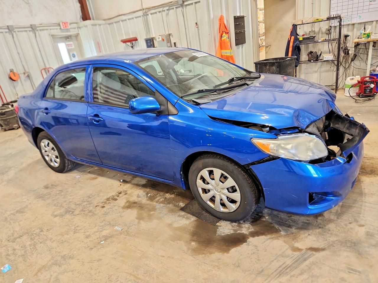 2010 Toyota Corolla Le Blue vin: 2T1BU4EE0AC519470