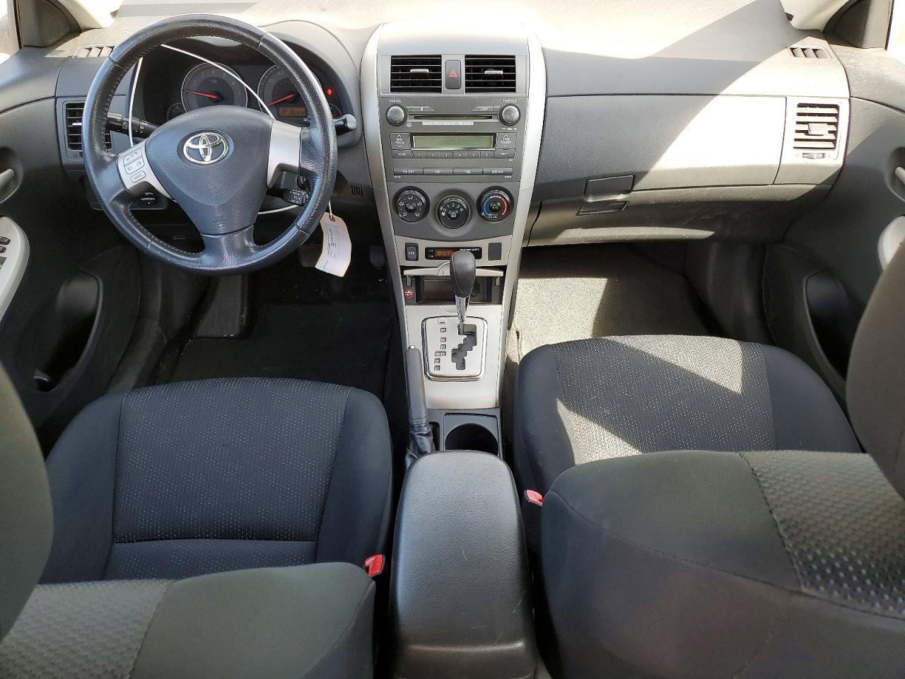 2010 Toyota Corolla S Серебряный vin: 2T1BU4EE0AC534423