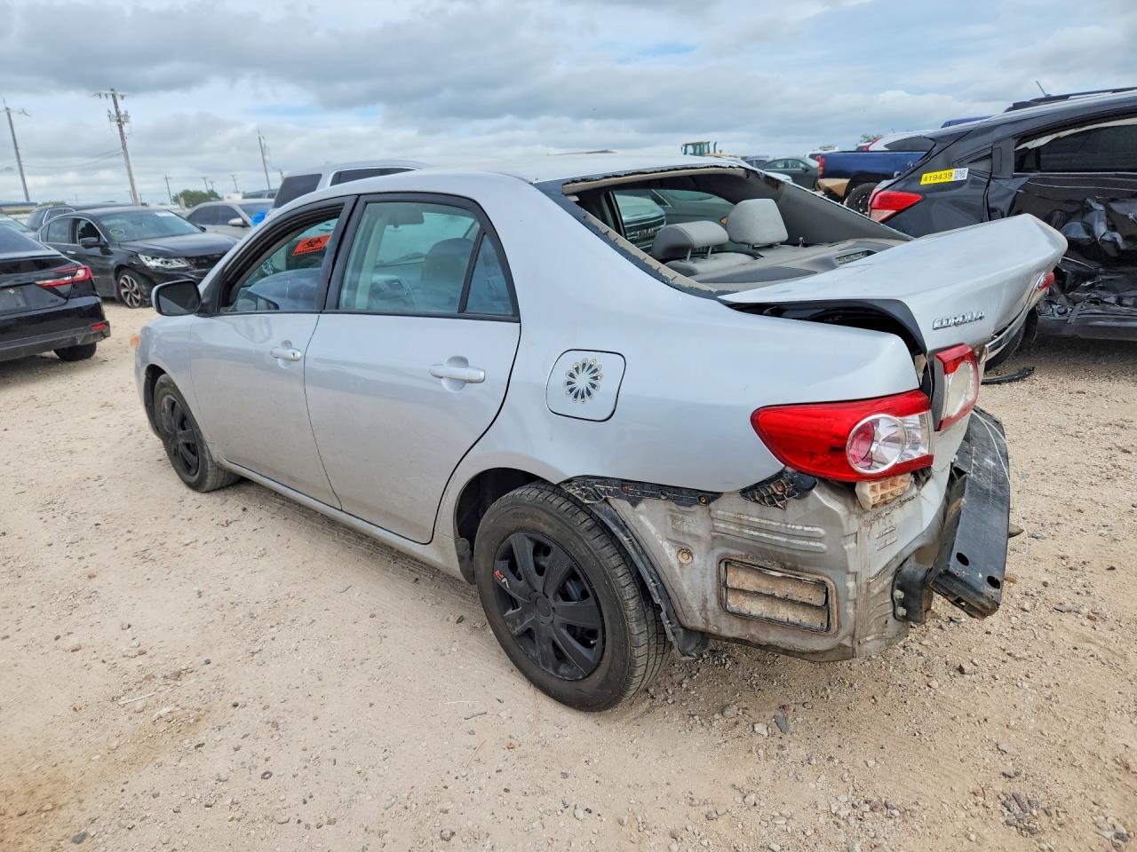 2011 Toyota Corolla Le Silver vin: 2T1BU4EE0BC545679