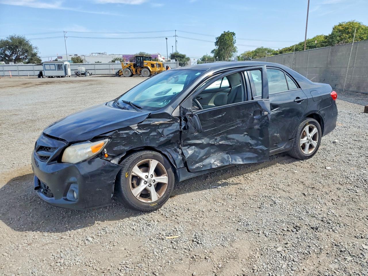 2011 Toyota Corolla Le Black vin: 2T1BU4EE0BC574261