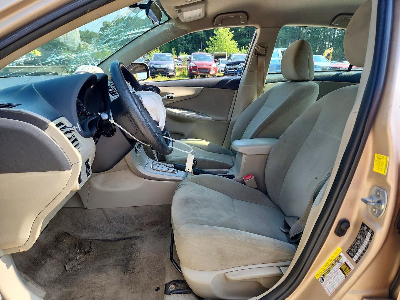 2011 Toyota Corolla Le Gold vin: 2T1BU4EE0BC578908