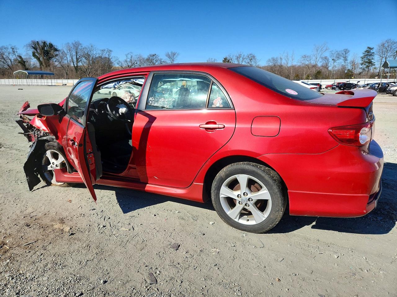 2011 Toyota Corolla Base Red vin: 2T1BU4EE0BC579573