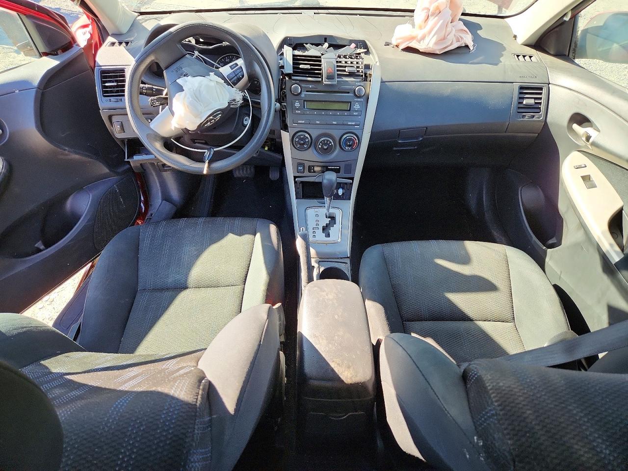 2011 Toyota Corolla Base Red vin: 2T1BU4EE0BC579573