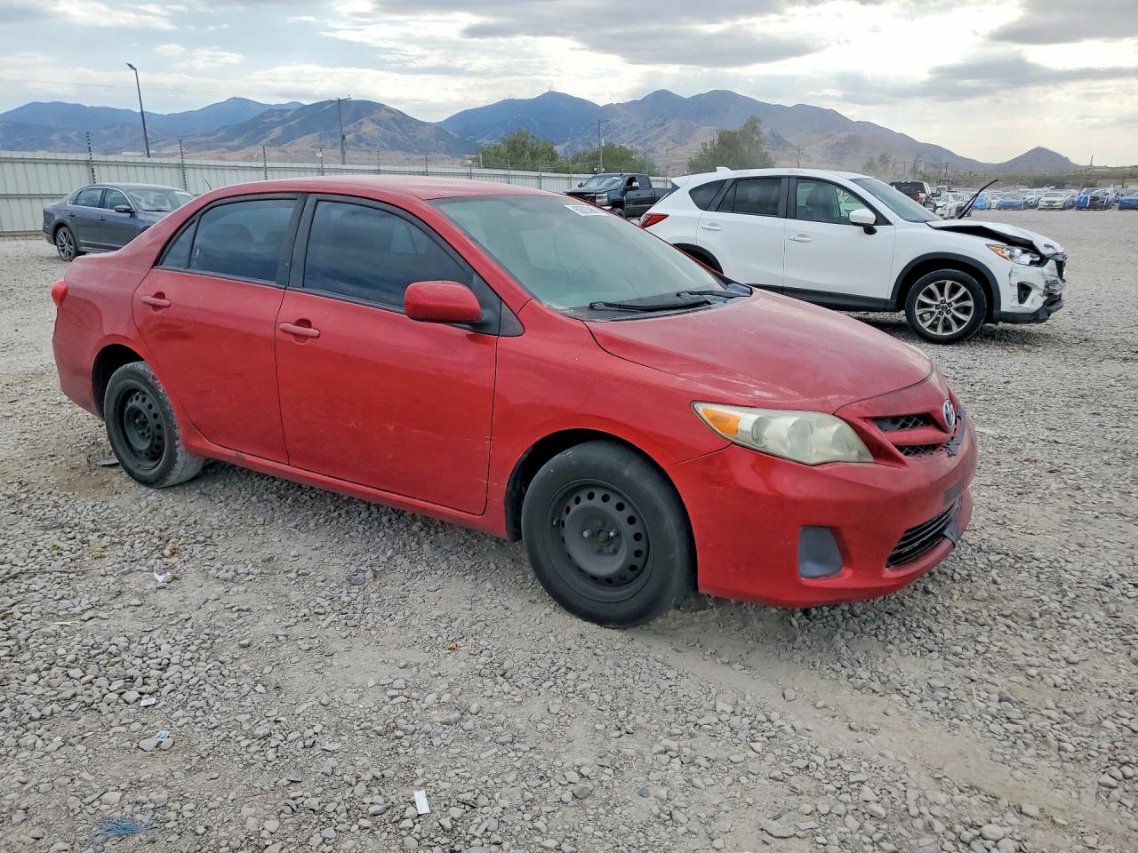 2011 Toyota Corolla Le Red vin: 2T1BU4EE0BC584451