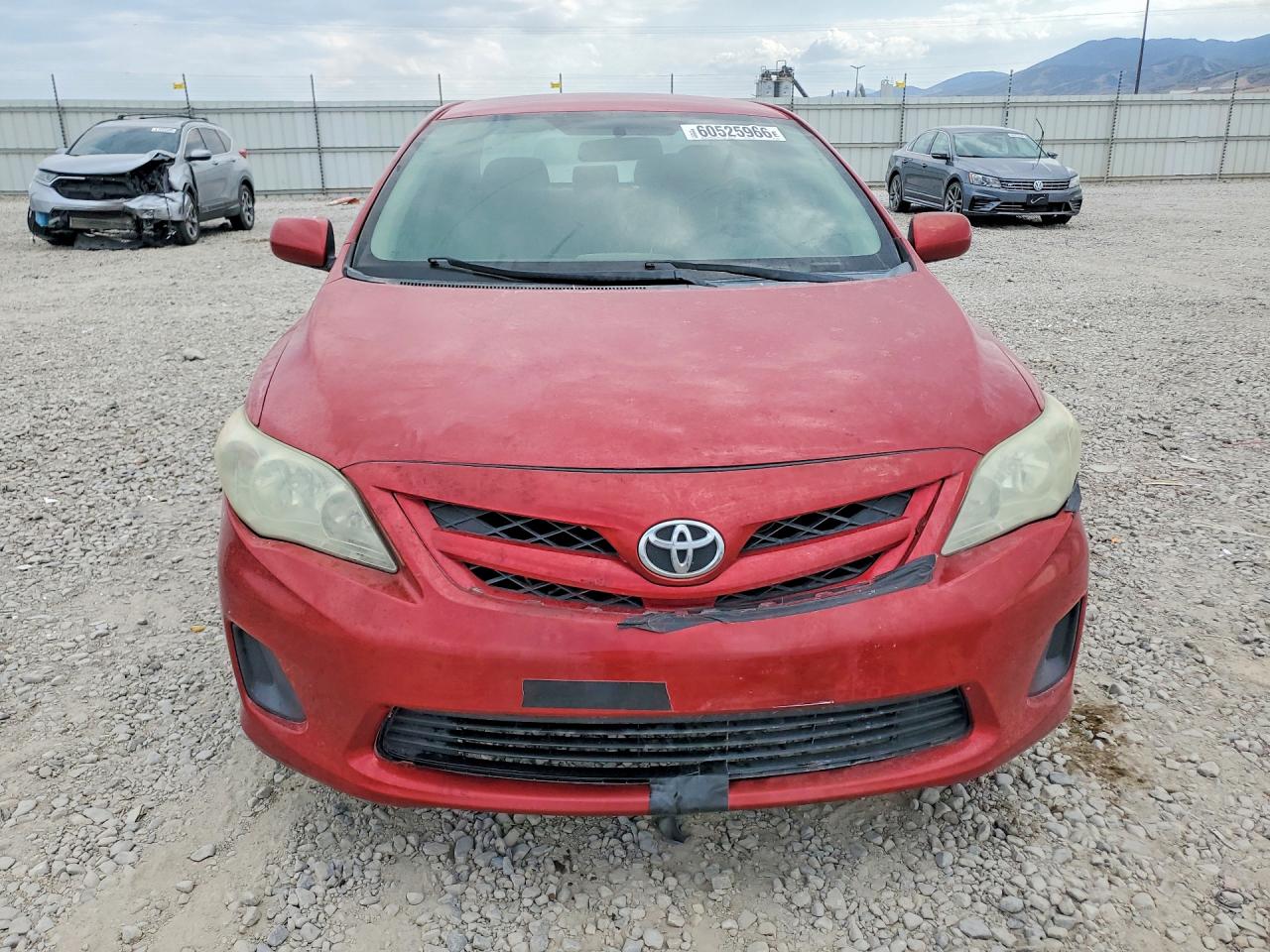 2011 Toyota Corolla Le Red vin: 2T1BU4EE0BC584451