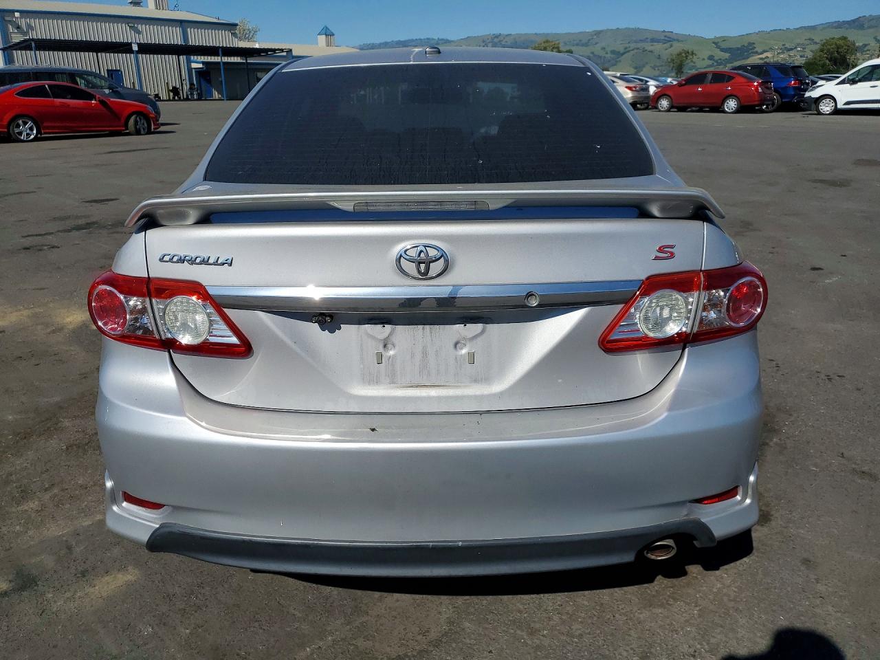 2011 Toyota Corolla S Silver vin: 2T1BU4EE0BC598284
