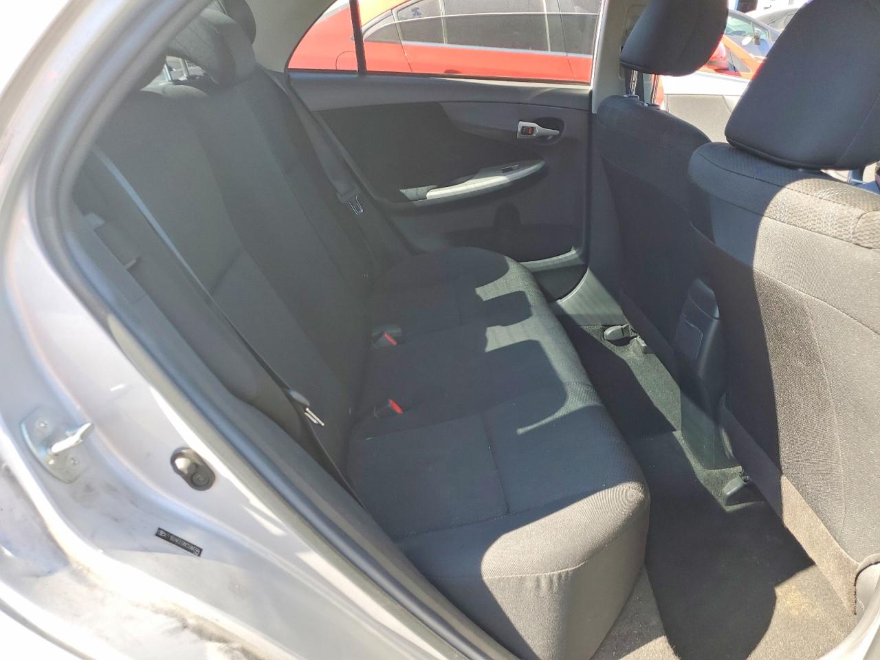 2011 Toyota Corolla S Silver vin: 2T1BU4EE0BC598284