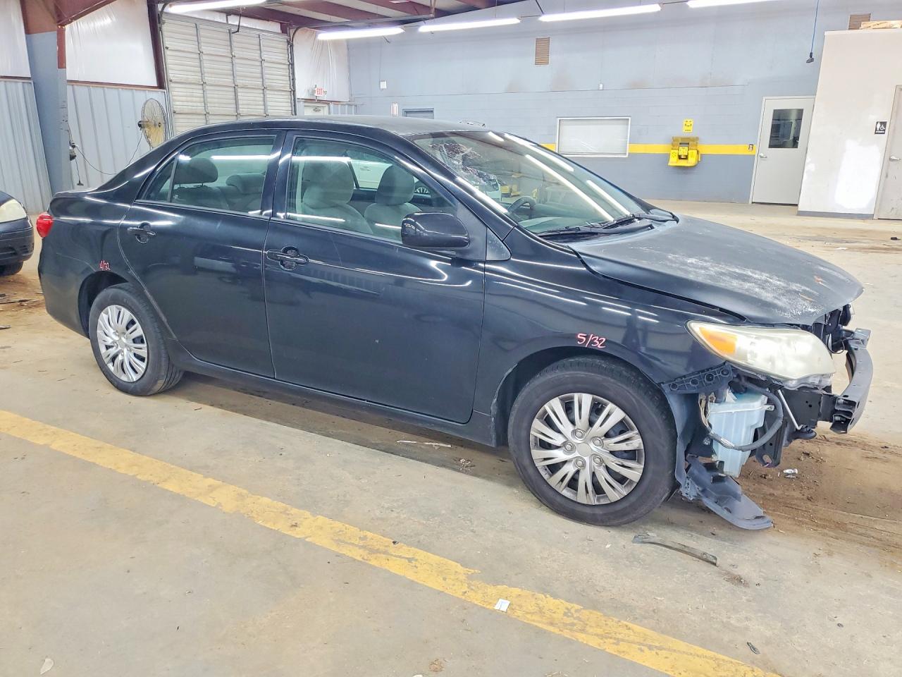 2011 Toyota Corolla  Le Черный vin: 2T1BU4EE0BC615102