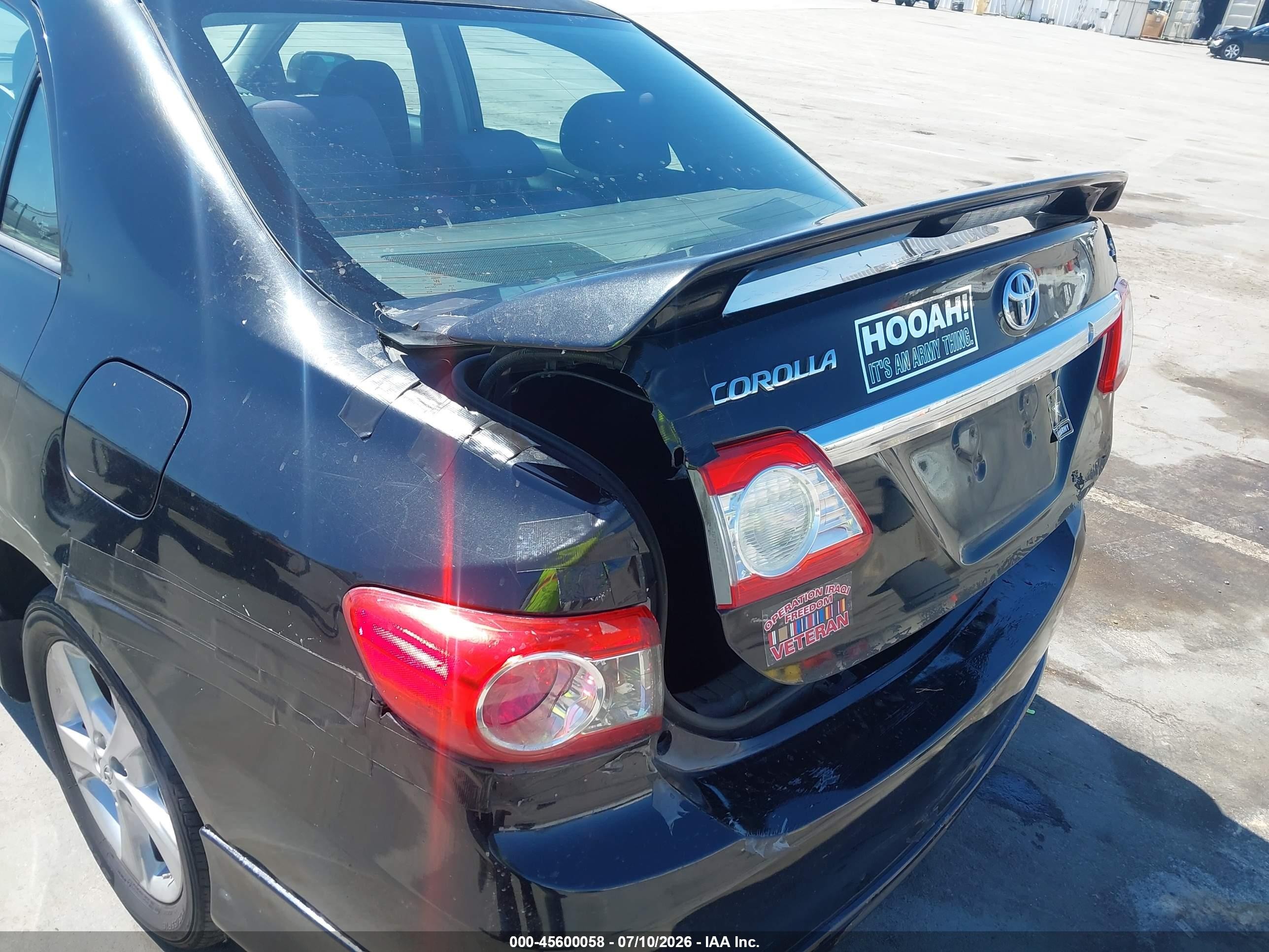 2011 Toyota Corolla S Black vin: 2T1BU4EE0BC617156