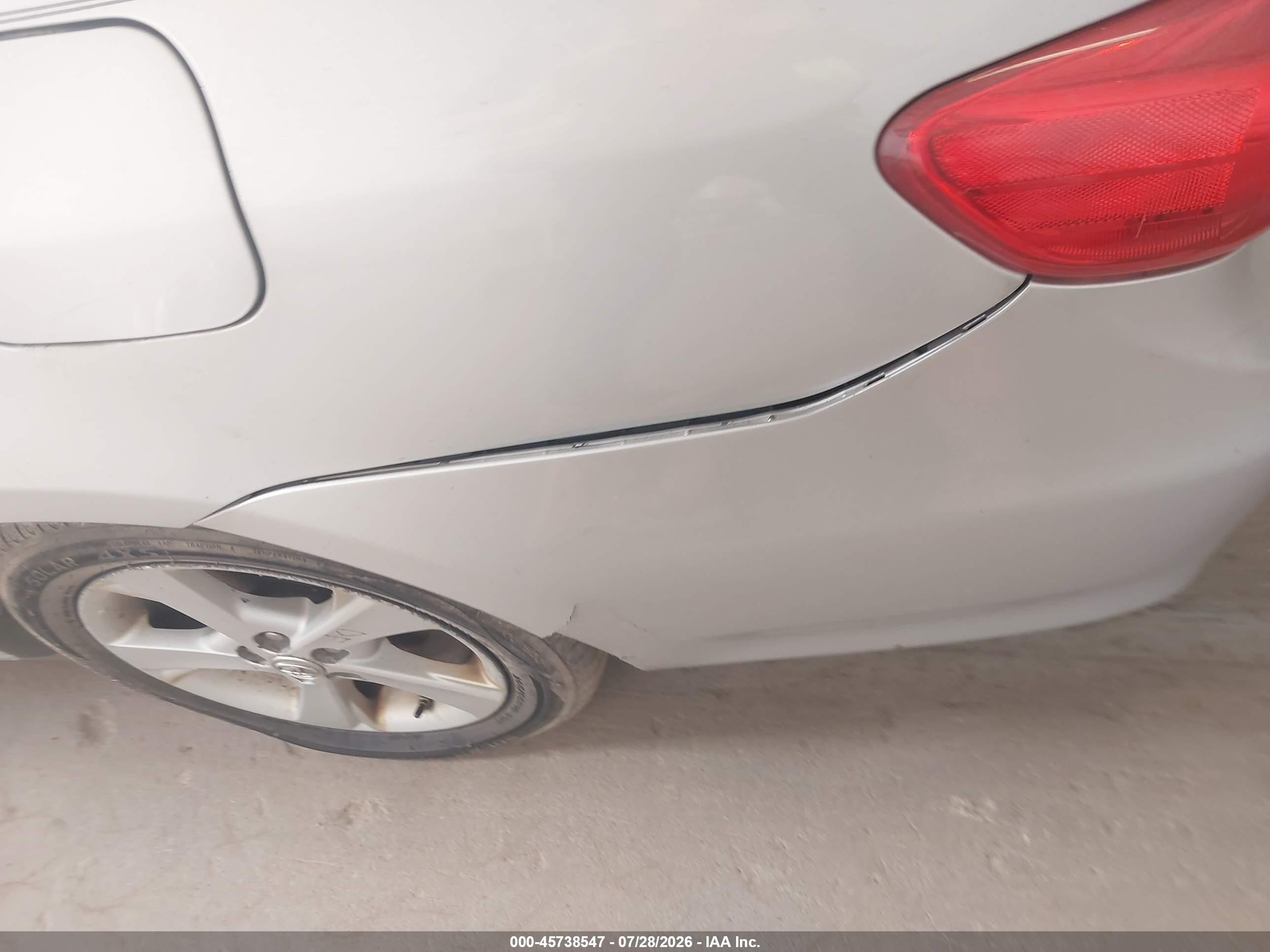 2011 Toyota Corolla Le Silver vin: 2T1BU4EE0BC627198