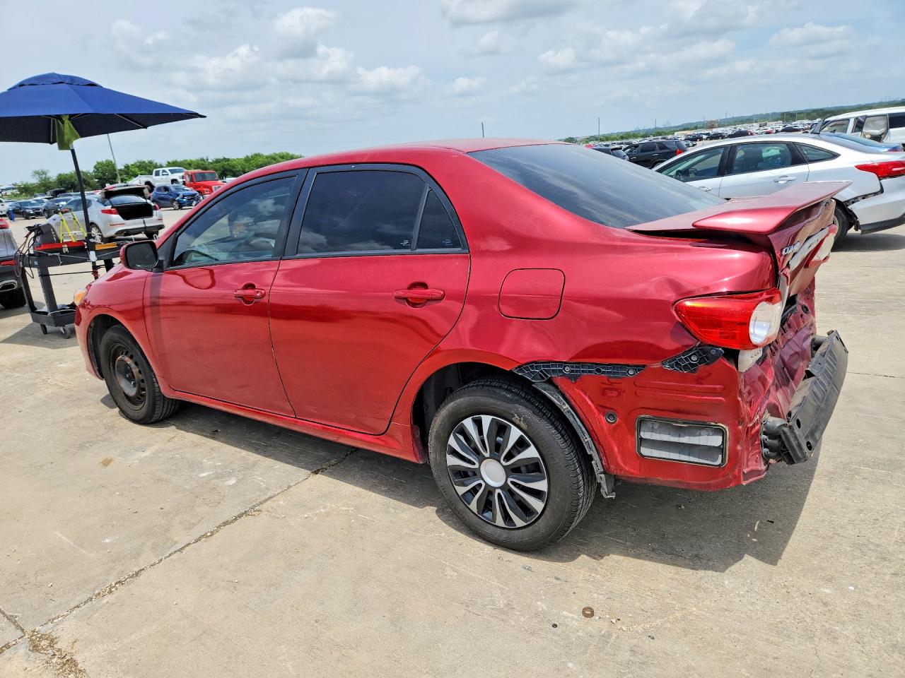 2011 Toyota Corolla Le Красный vin: 2T1BU4EE0BC628058