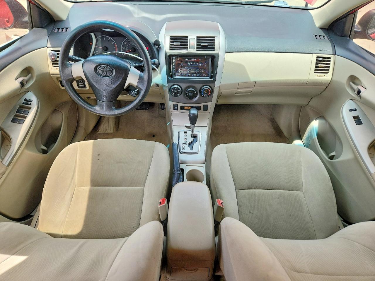 2011 Toyota Corolla Le Красный vin: 2T1BU4EE0BC628058