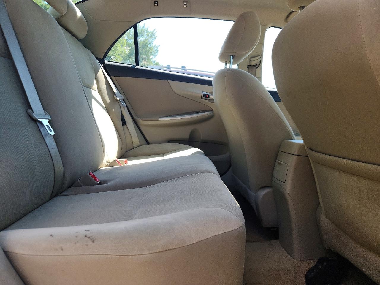 2011 Toyota Corolla Le Gray vin: 2T1BU4EE0BC632630
