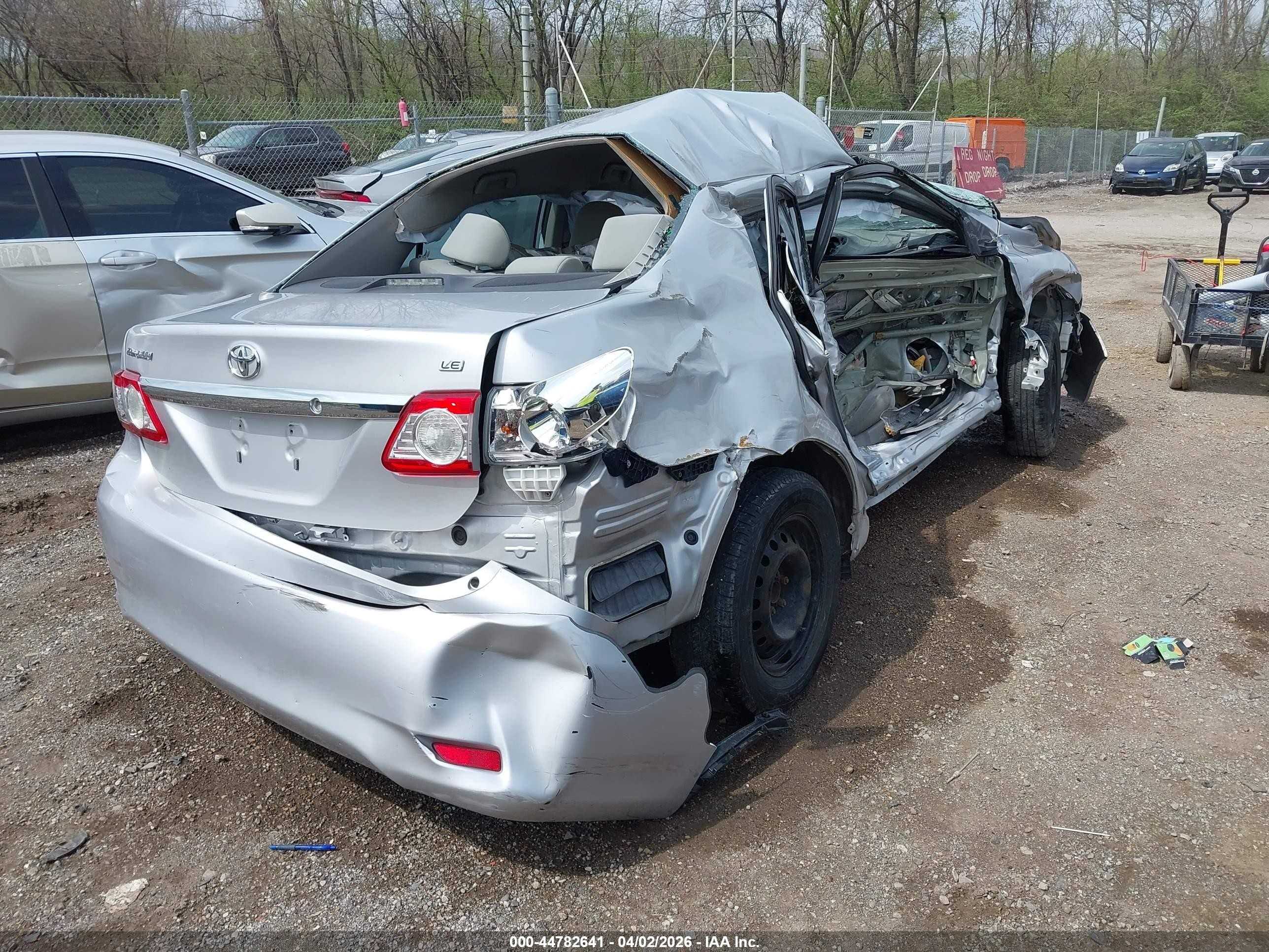 2011 Toyota Corolla Le Silver vin: 2T1BU4EE0BC646558