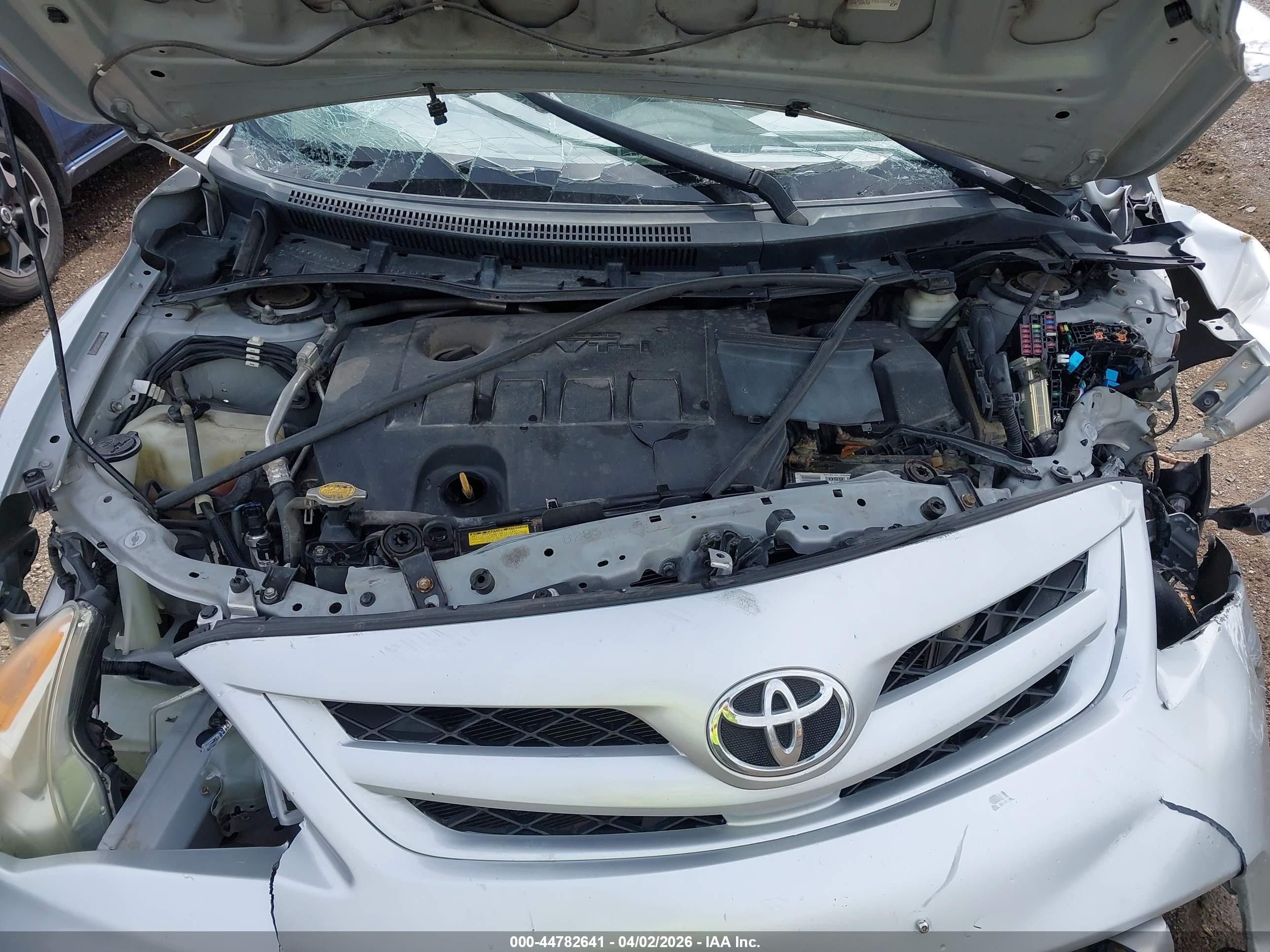 2011 Toyota Corolla Le Silver vin: 2T1BU4EE0BC646558
