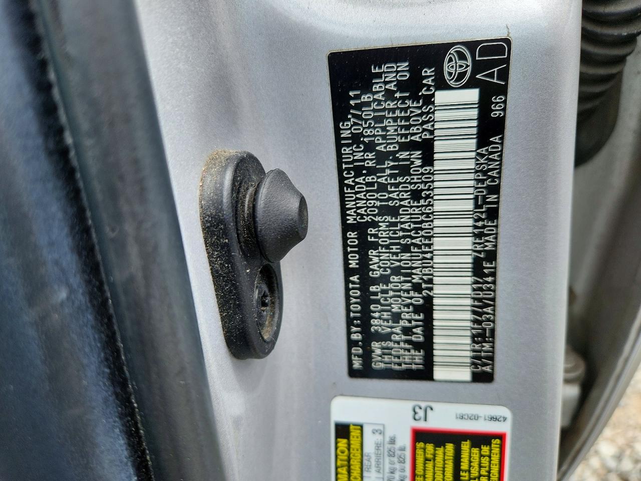 2011 Toyota Corolla S Silver vin: 2T1BU4EE0BC653509