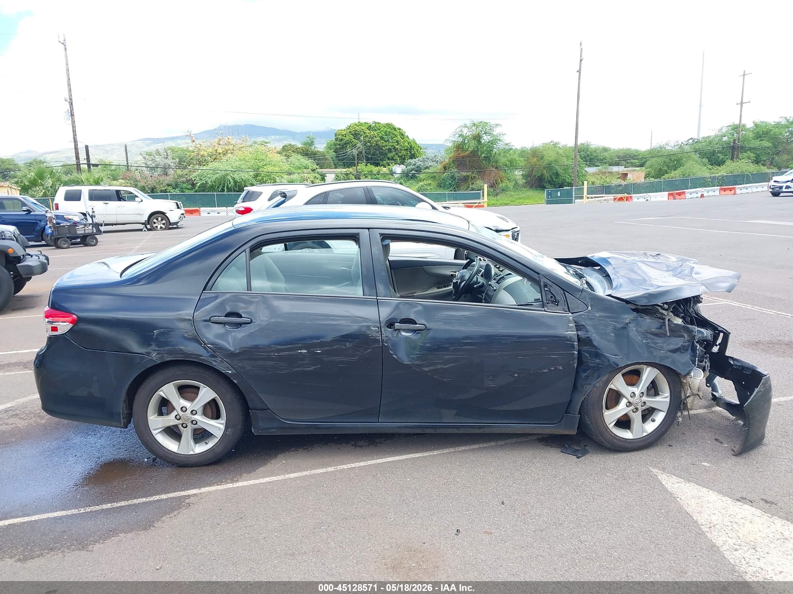 2011 Toyota Corolla Le Черный vin: 2T1BU4EE0BC689216