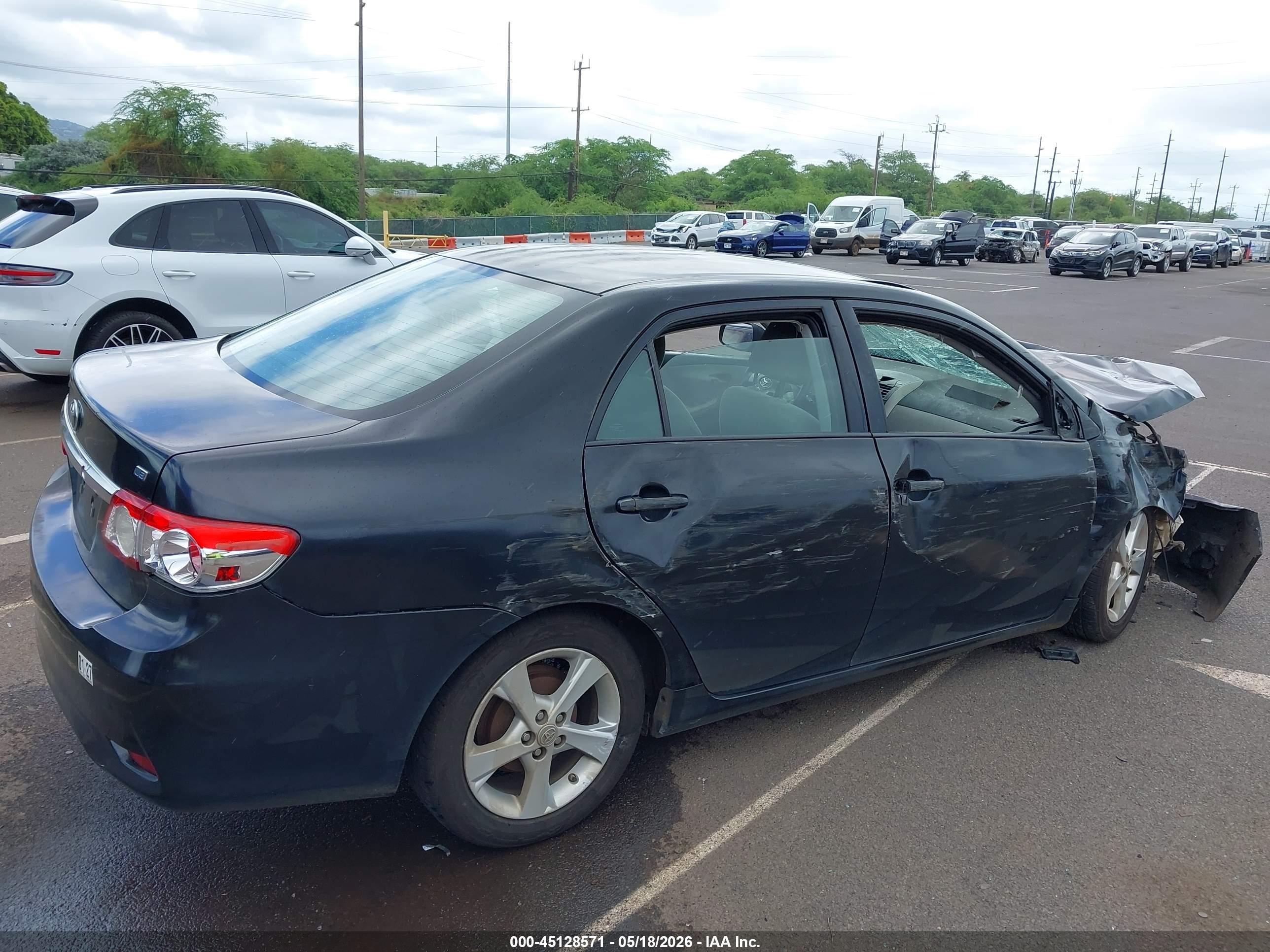 2011 Toyota Corolla Le Черный vin: 2T1BU4EE0BC689216