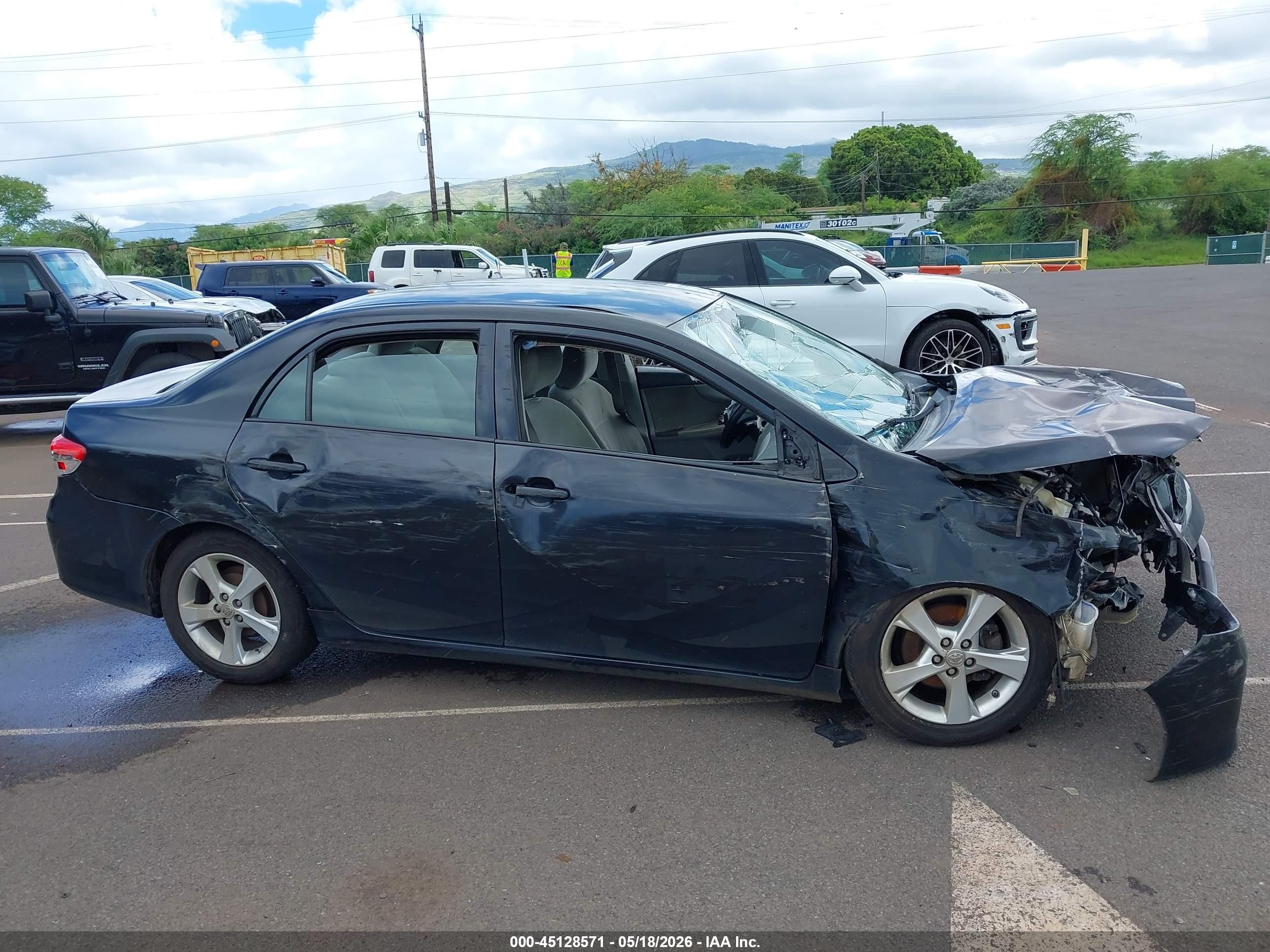 2011 Toyota Corolla Le Черный vin: 2T1BU4EE0BC689216