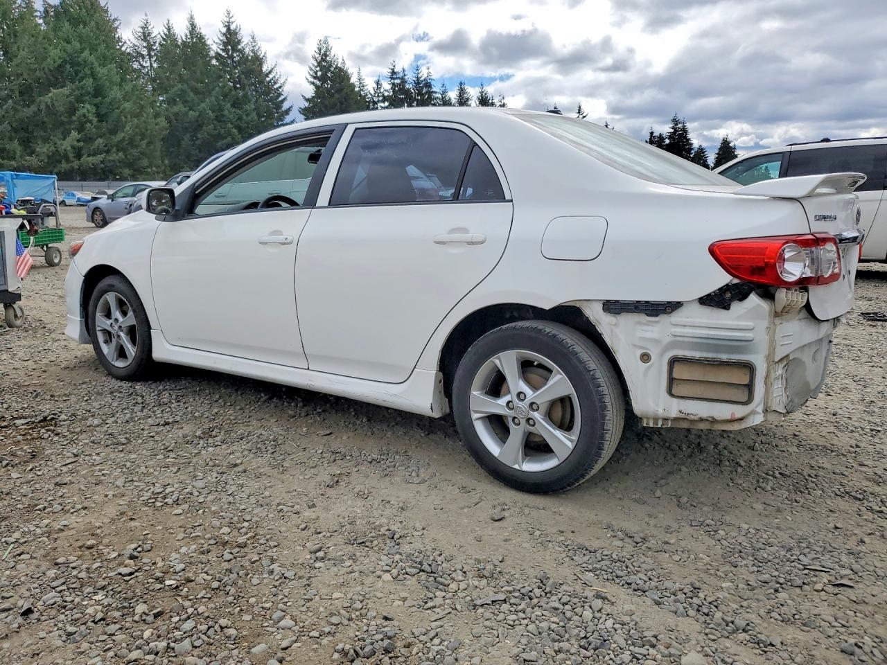 2011 Toyota Corolla S White vin: 2T1BU4EE0BC693315