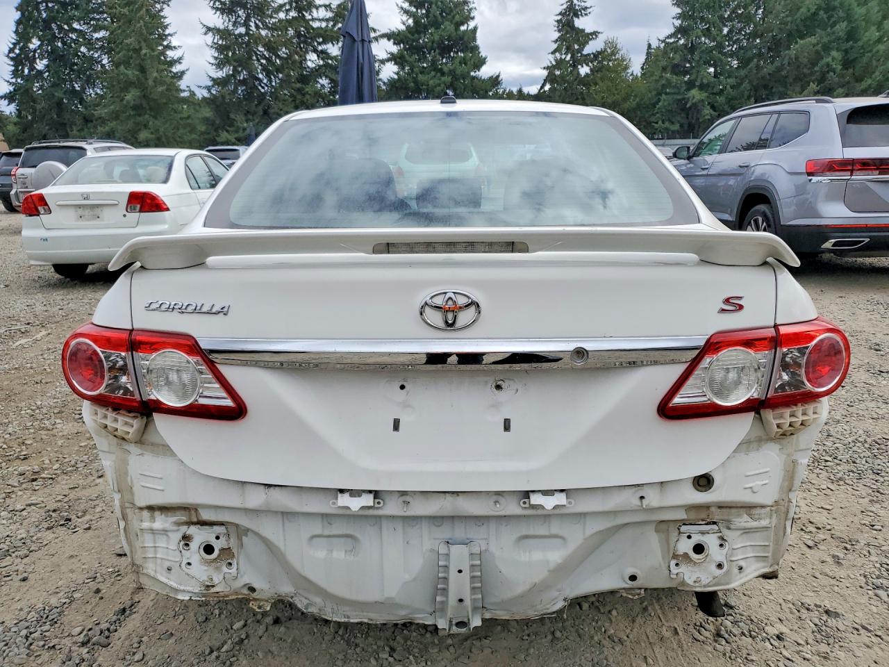2011 Toyota Corolla S White vin: 2T1BU4EE0BC693315