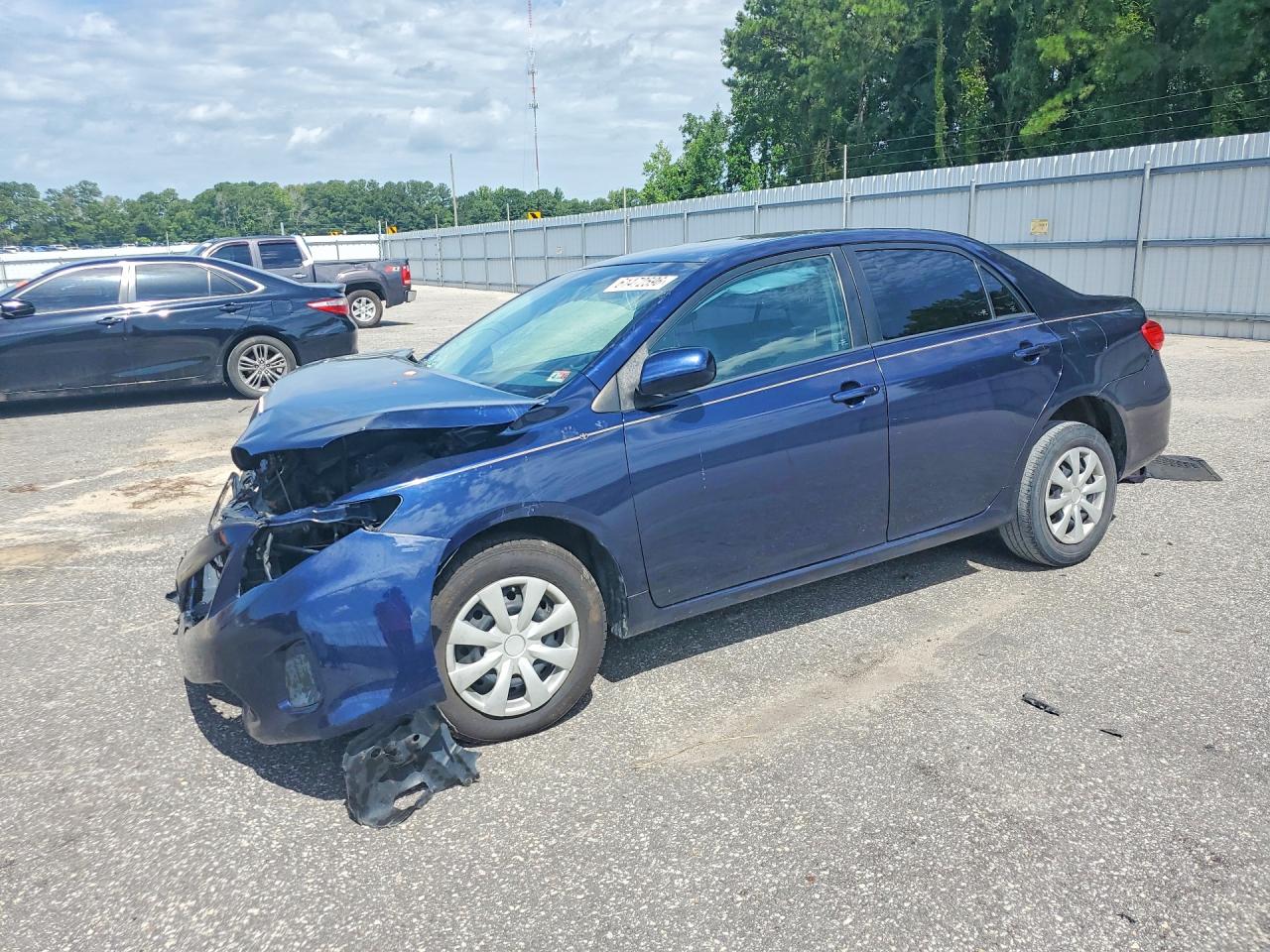 2T1BU4EE0BC701185
